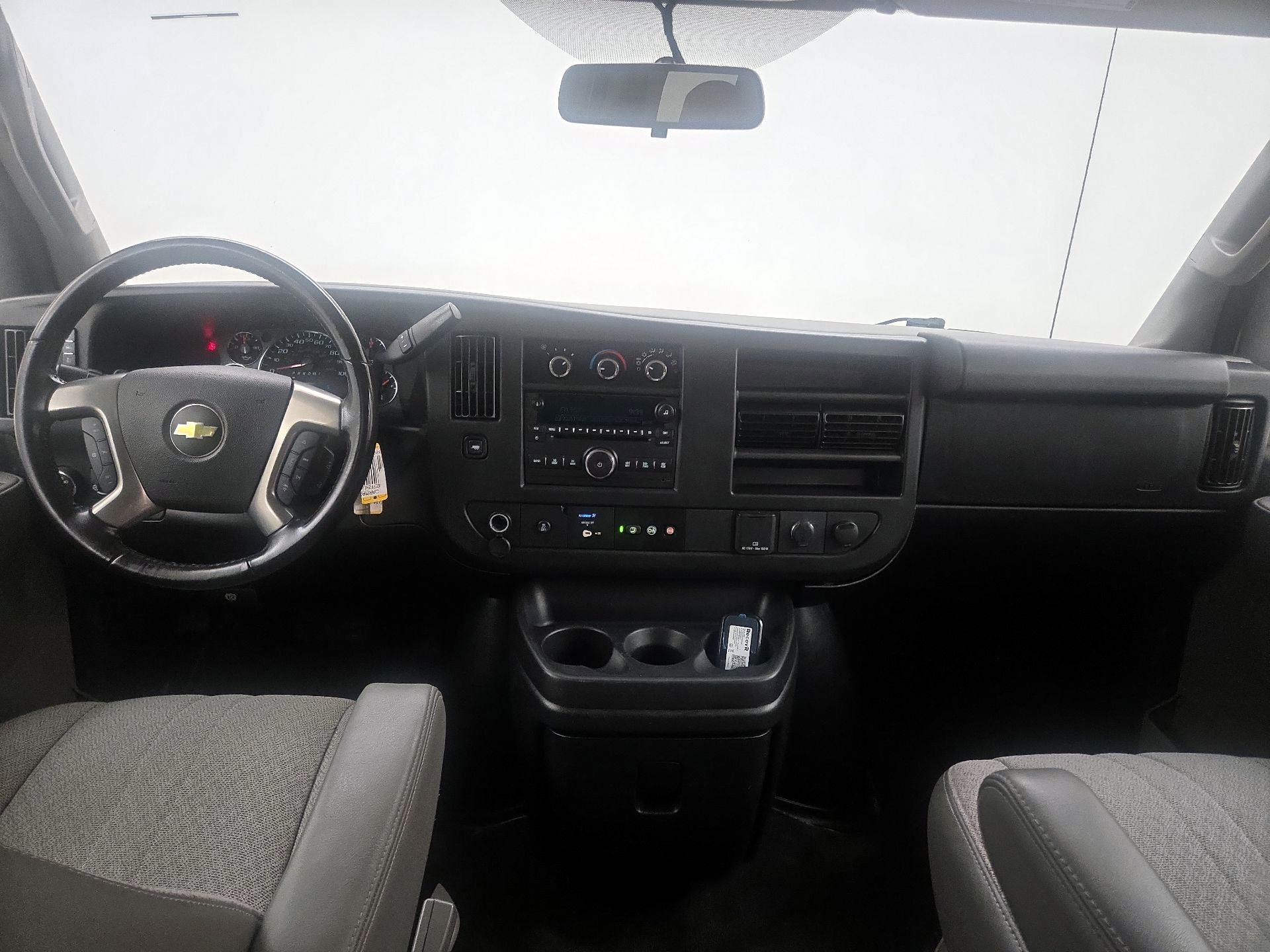 Thumbnail: 2017 Chevrolet Express - 9