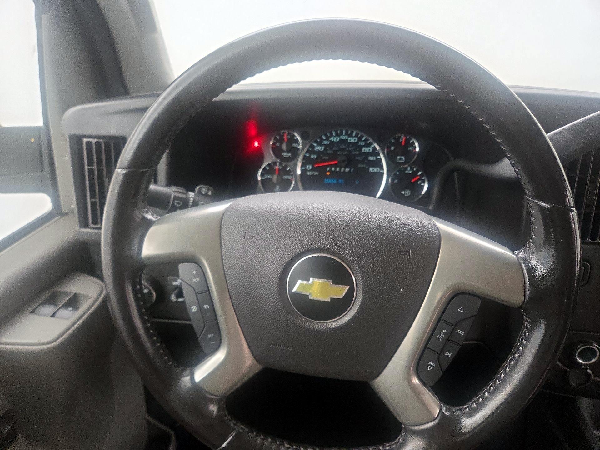 Thumbnail: 2017 Chevrolet Express - 10