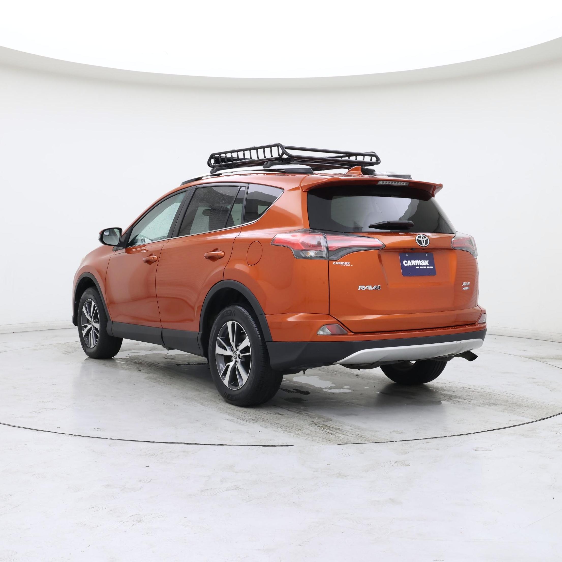 Thumbnail: 2016 Toyota RAV4 - 2