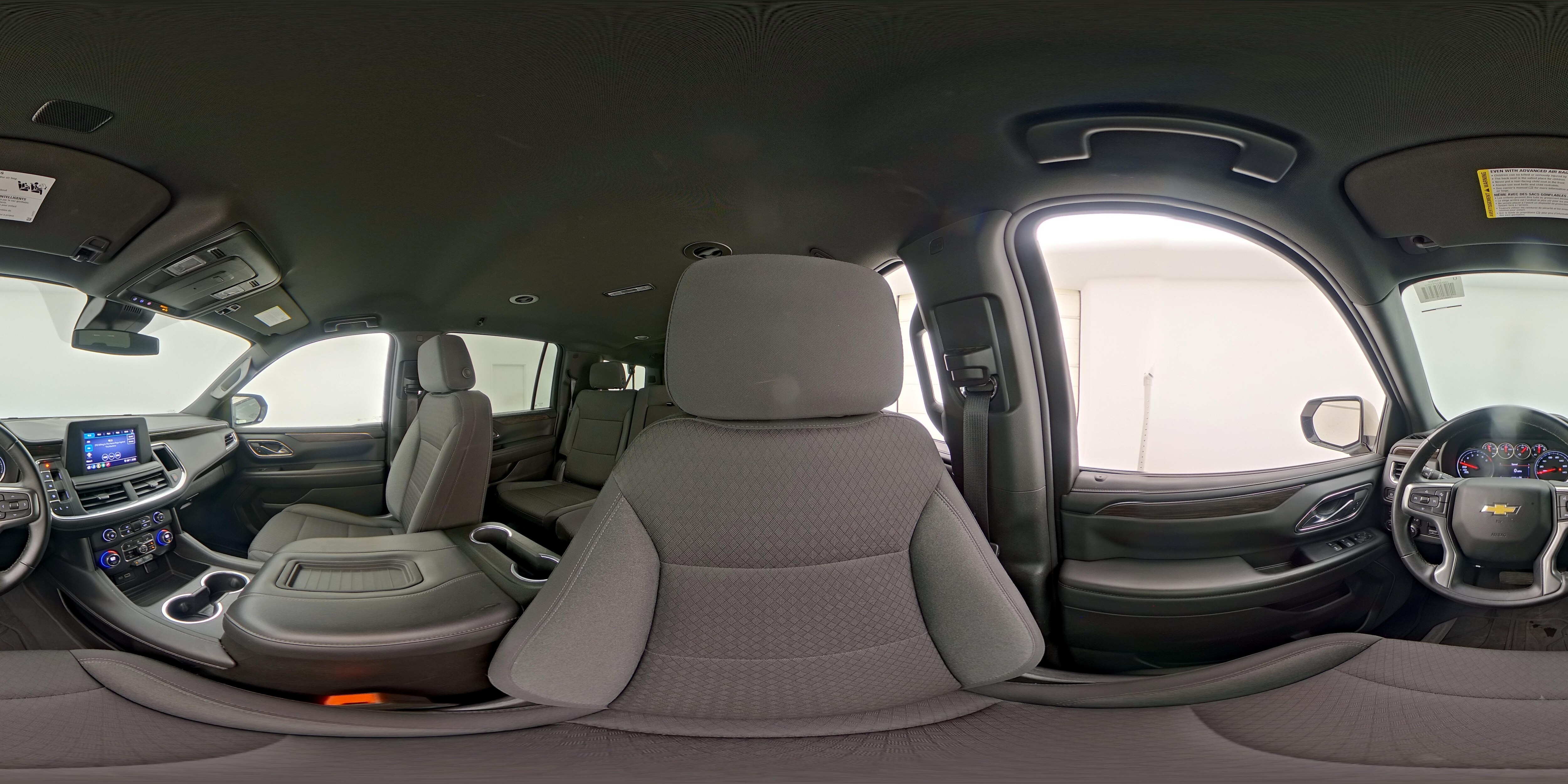 2023 Chevrolet Suburban LS - Photo 28
