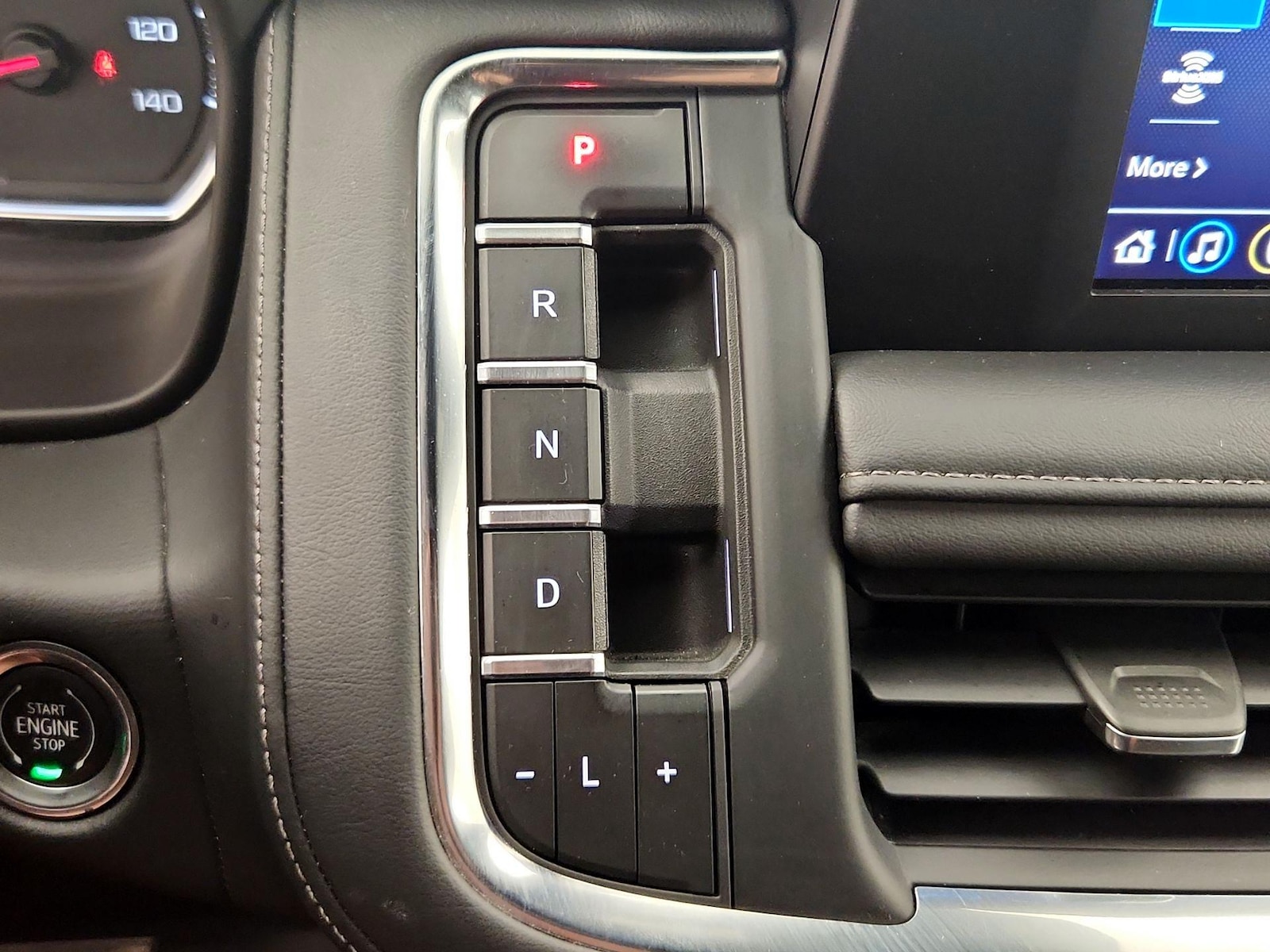 2023 Chevrolet Suburban LS - Photo 18
