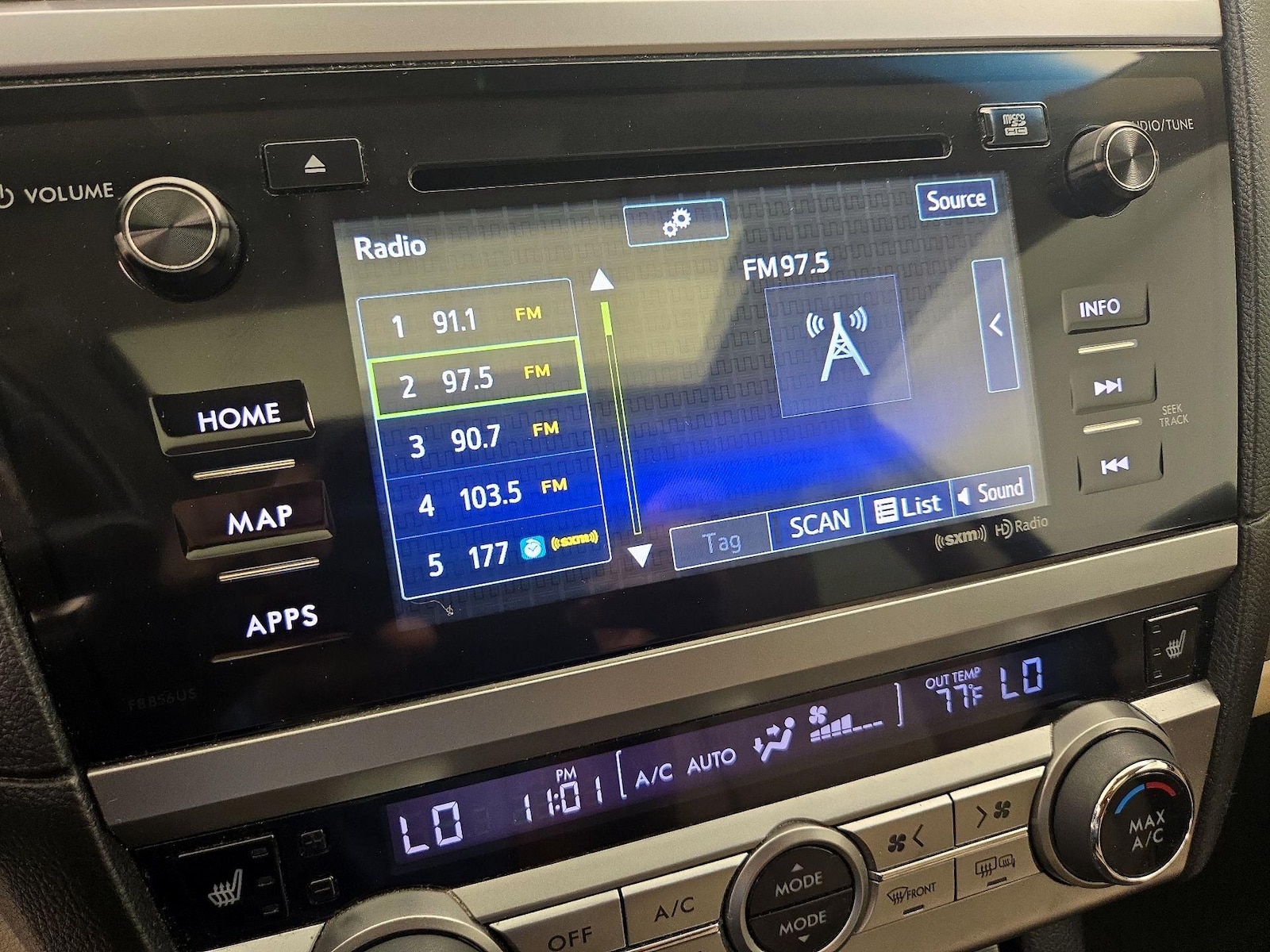2017 Subaru Outback Premium - Photo 17