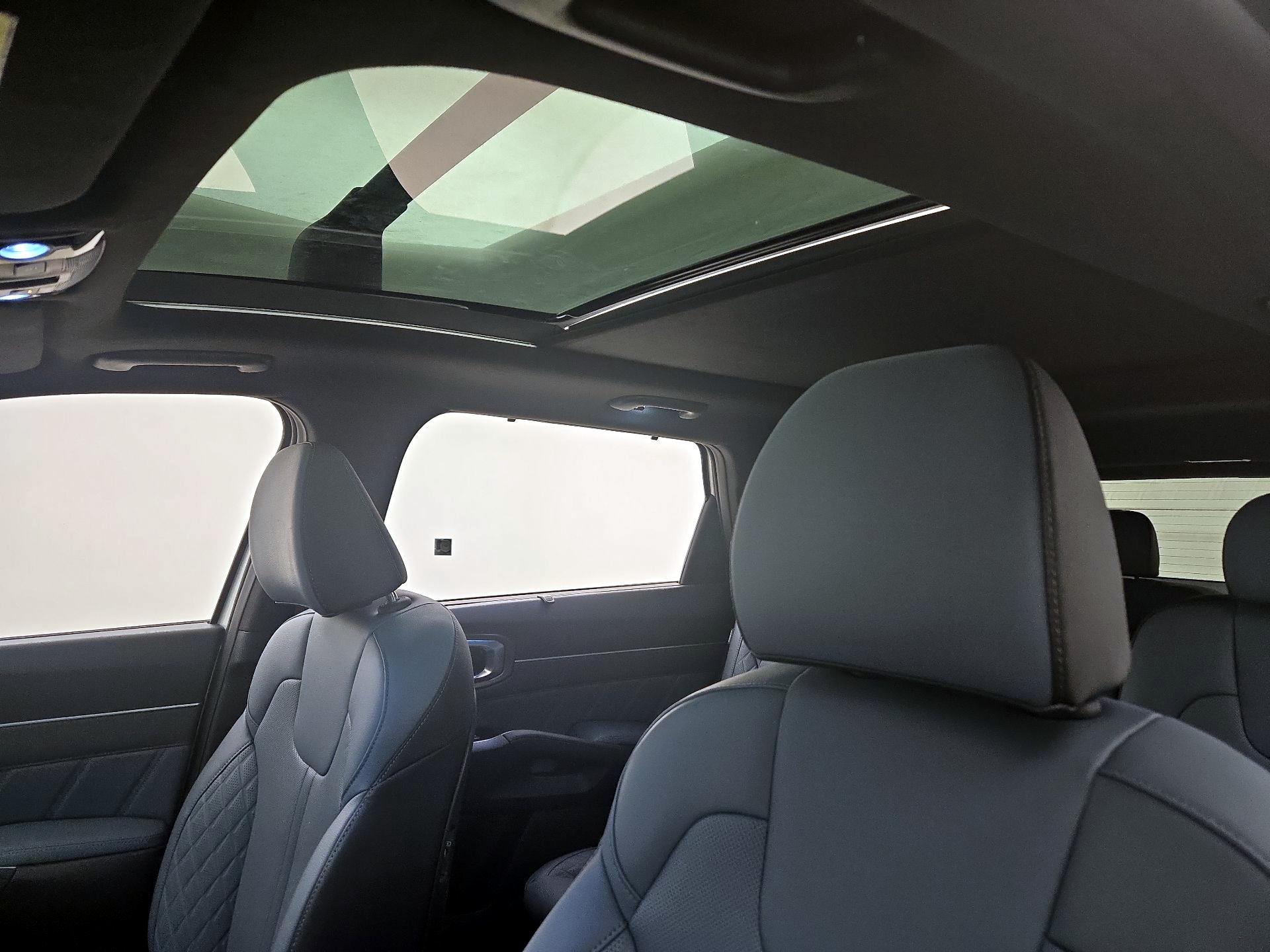 Thumbnail: 2025 Kia Sorento - 17