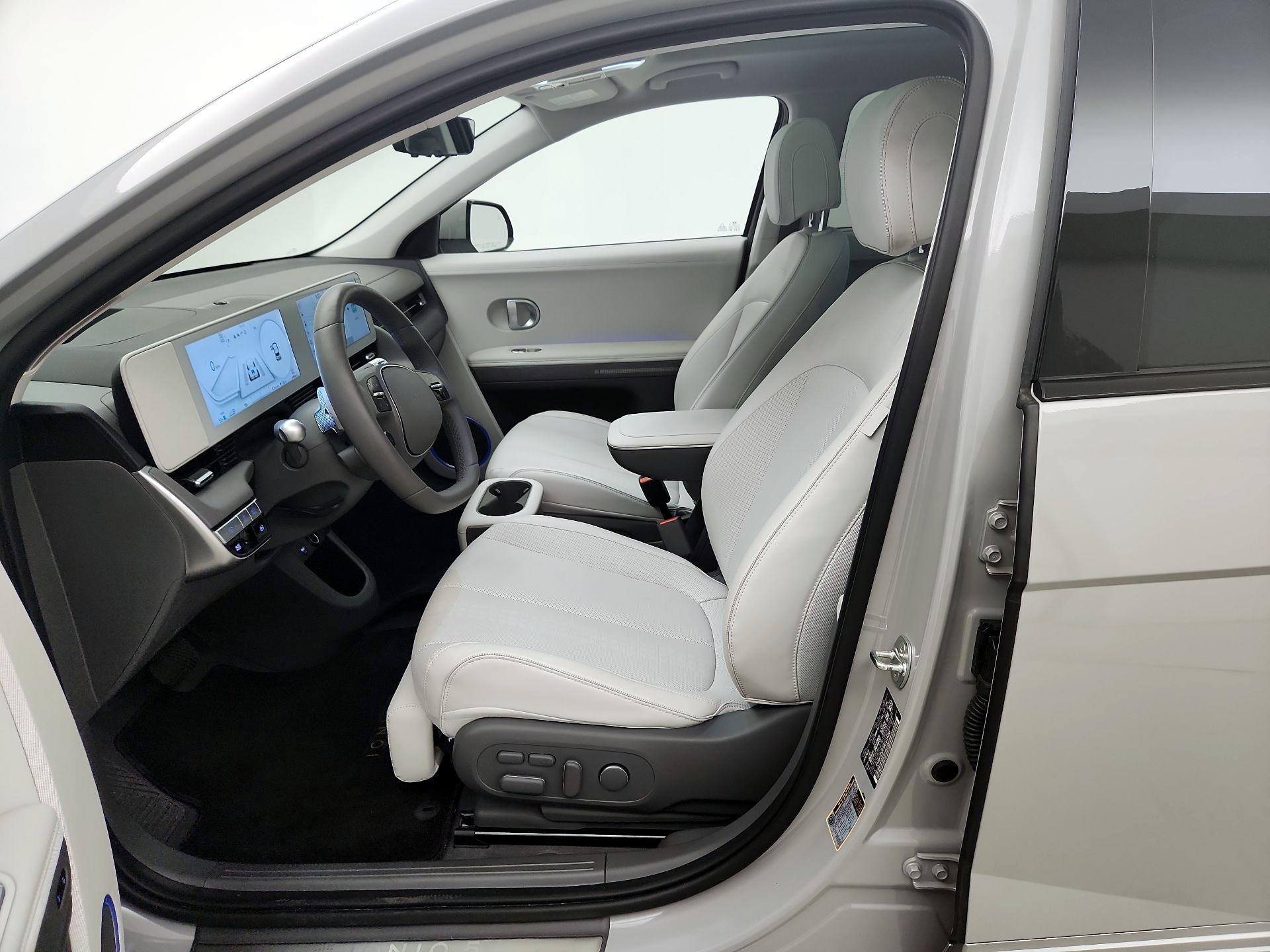 Thumbnail: 2024 Hyundai Ioniq 5 - 11