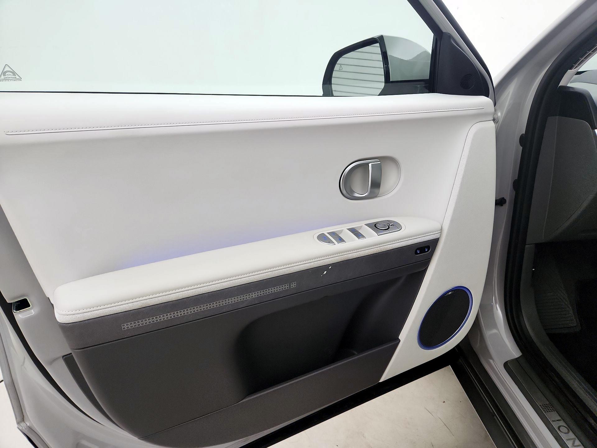 Thumbnail: 2024 Hyundai Ioniq 5 - 12