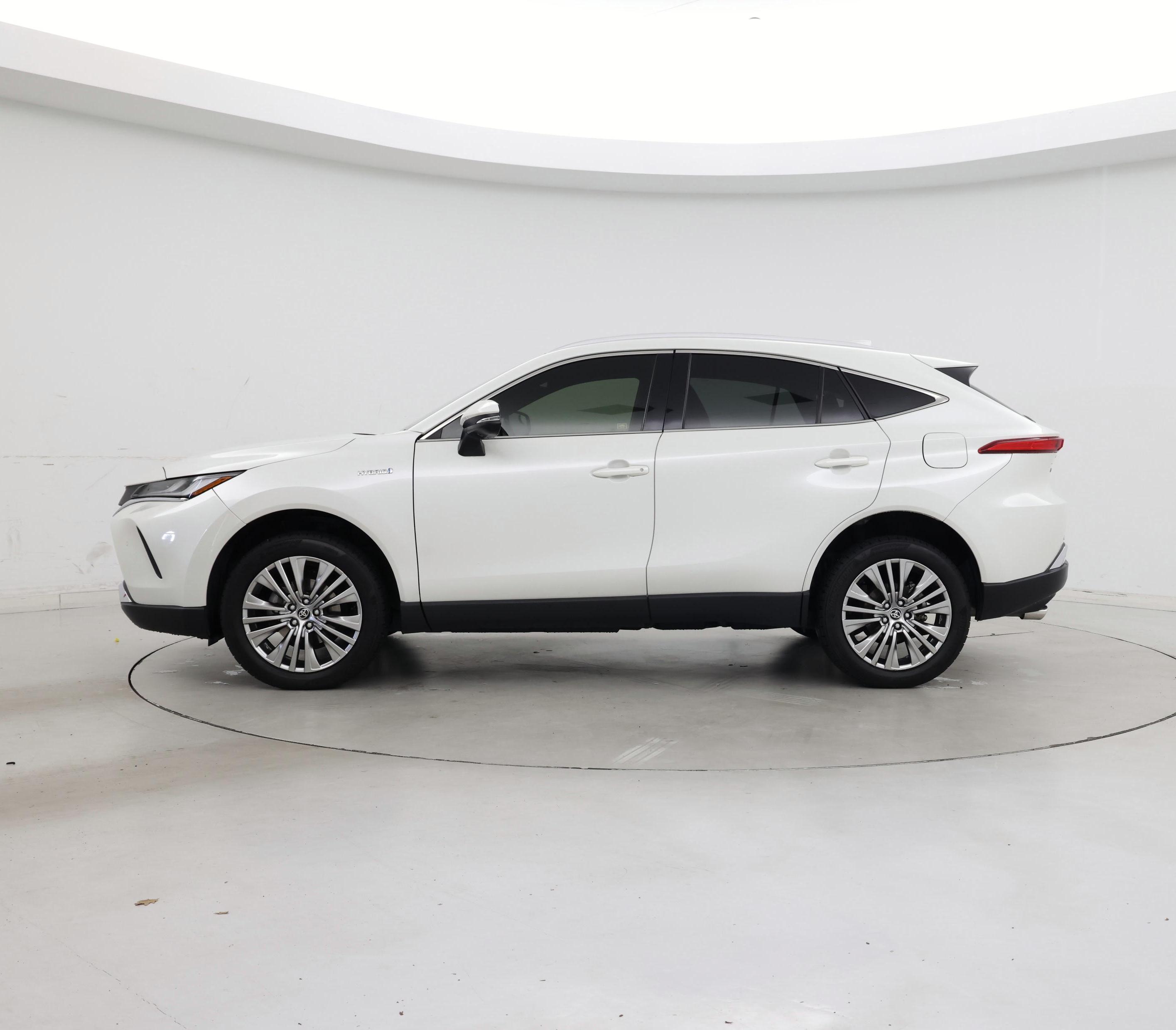 Thumbnail: 2021 Toyota Venza - 3