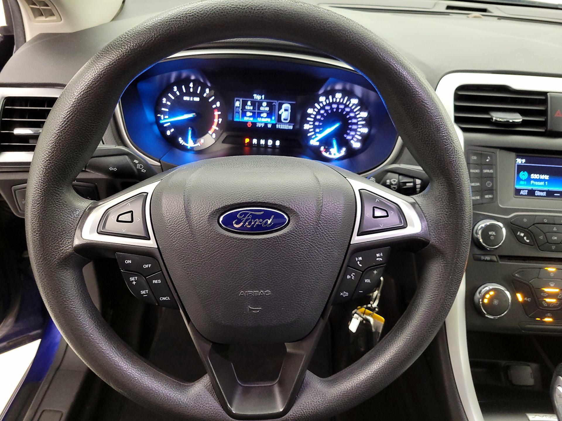 Thumbnail: 2016 Ford Fusion - 10