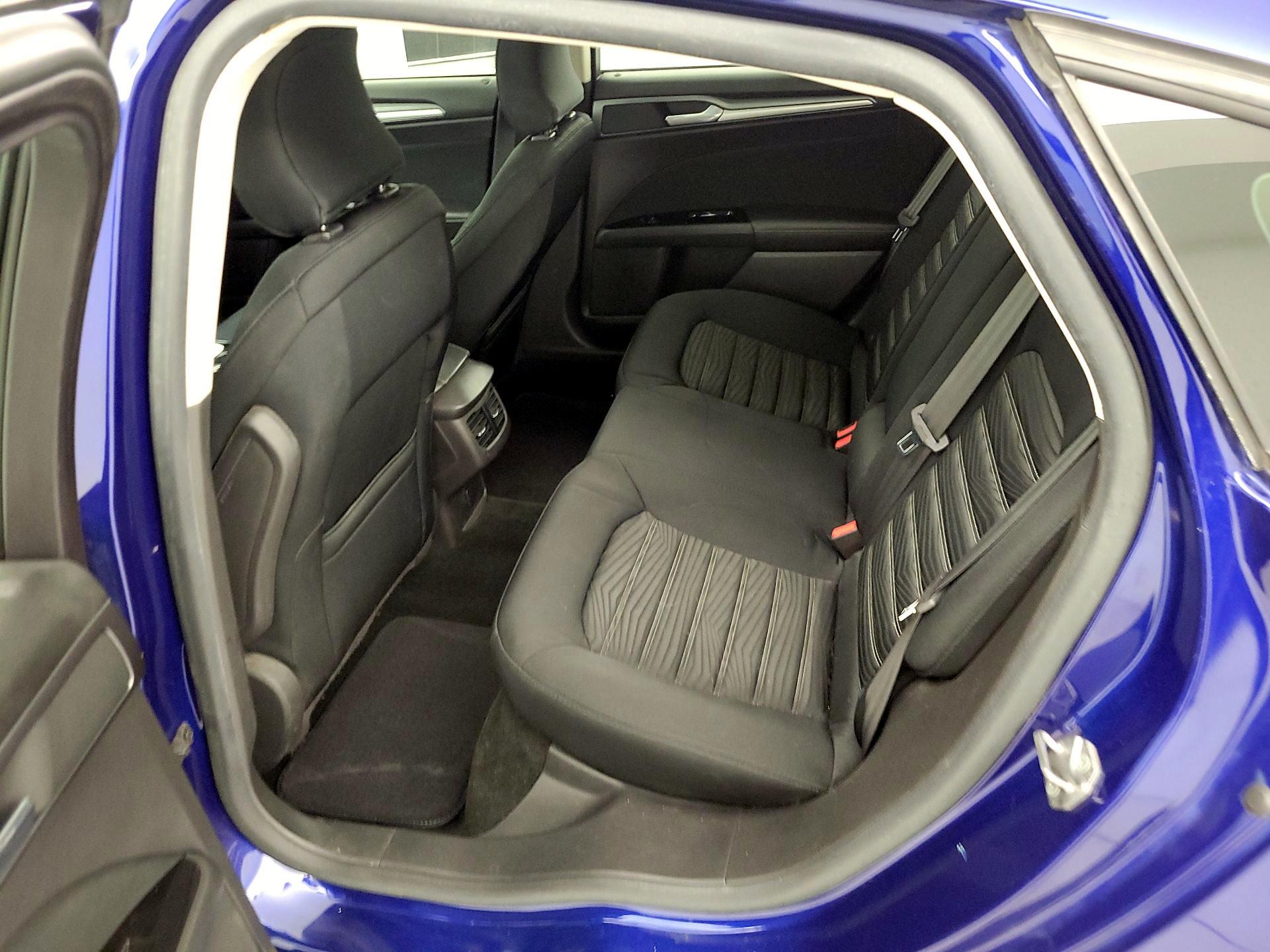 Thumbnail: 2016 Ford Fusion - 20