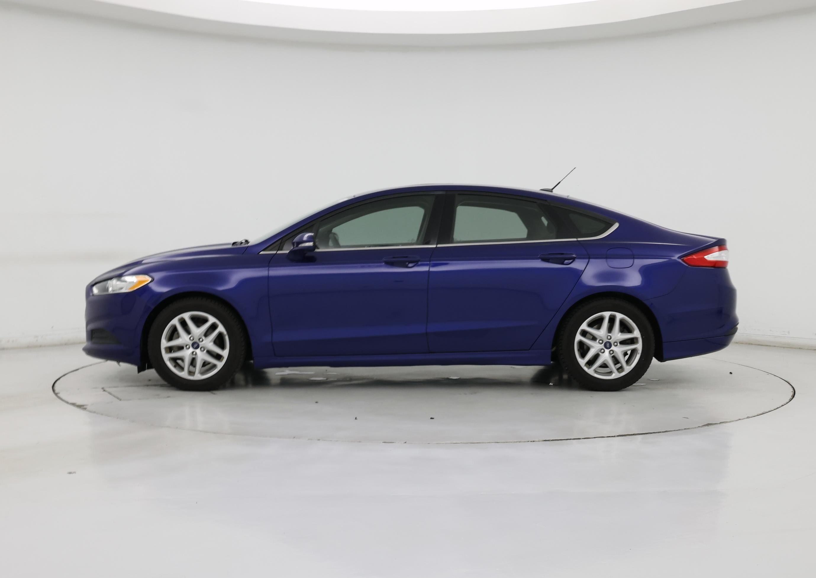 Thumbnail: 2016 Ford Fusion - 3
