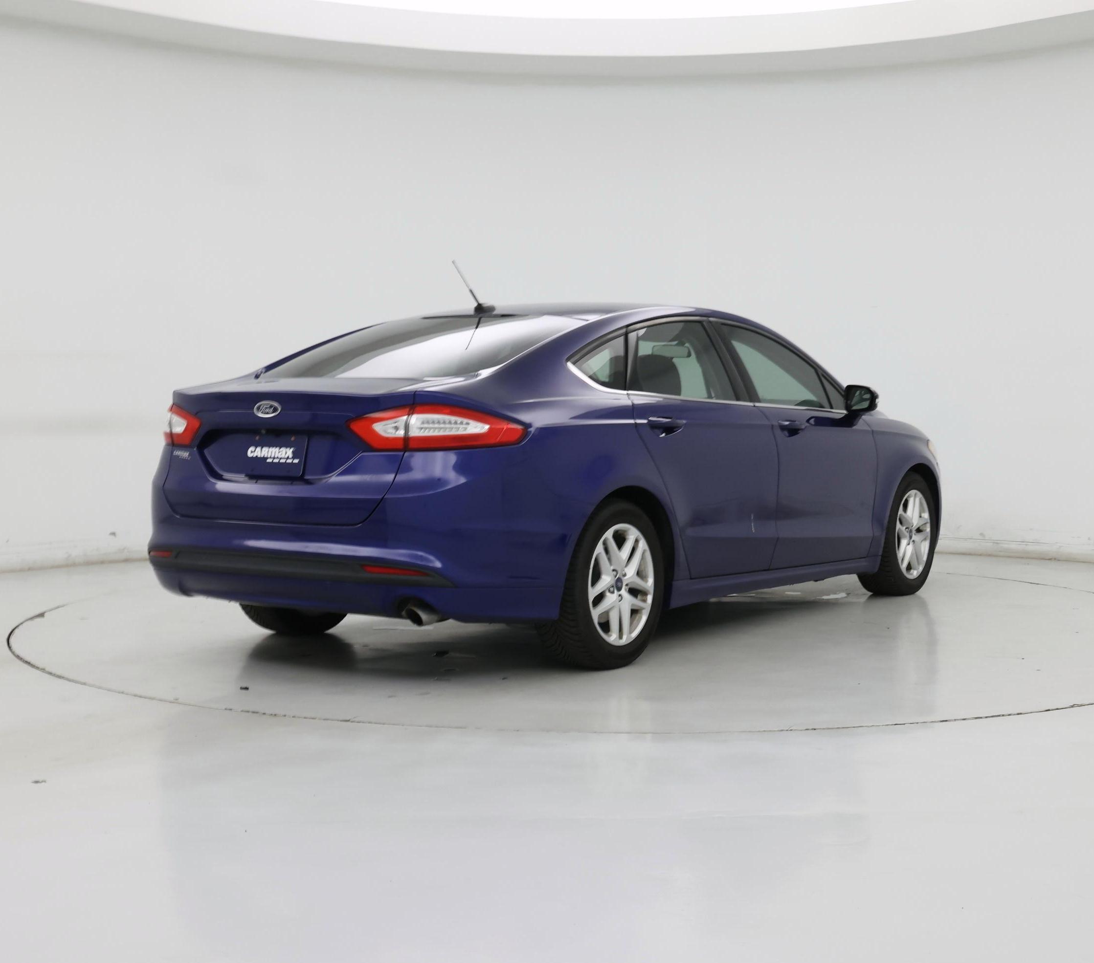 Thumbnail: 2016 Ford Fusion - 8
