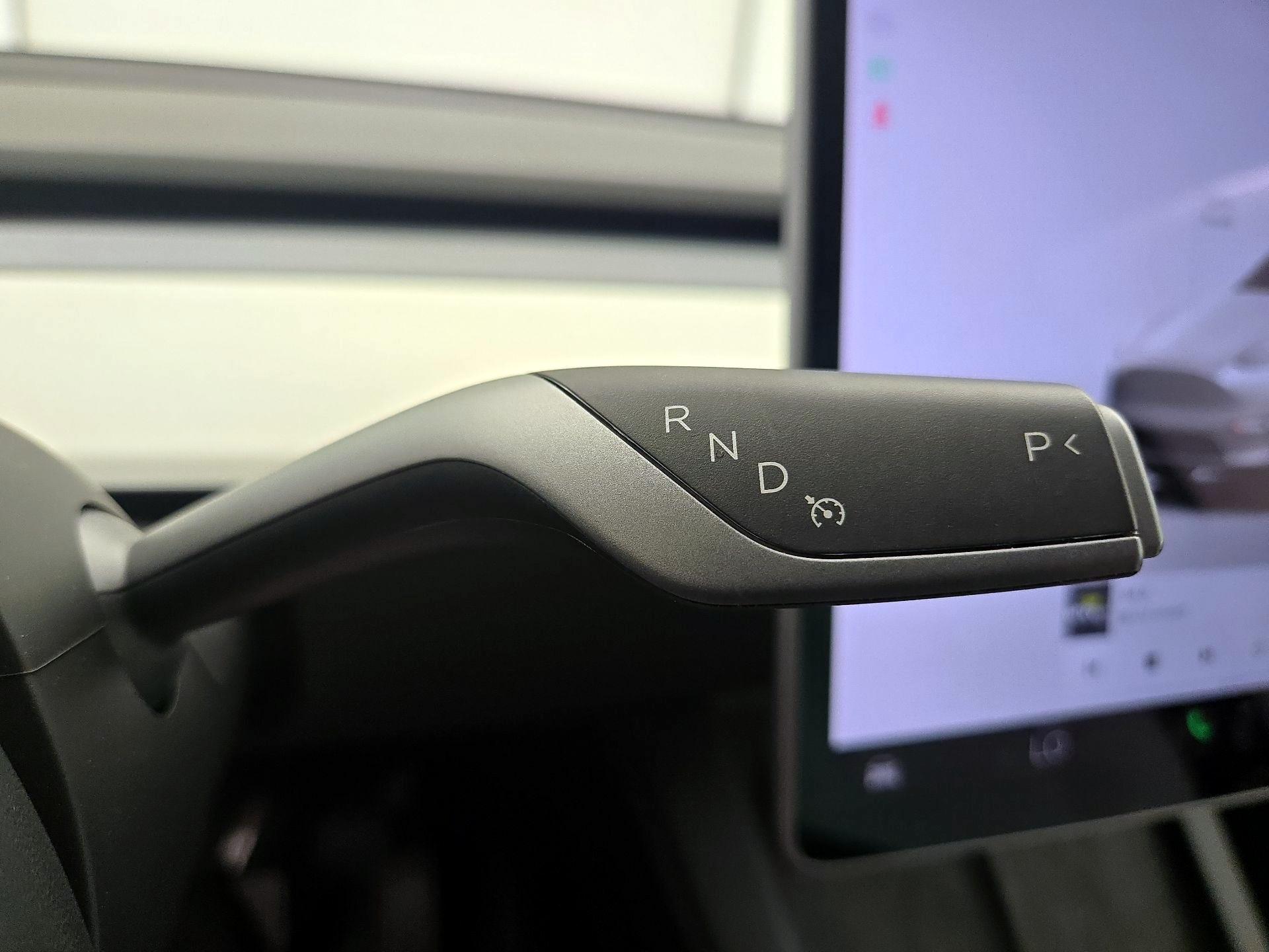 Thumbnail: 2022 Tesla Model Y - 17