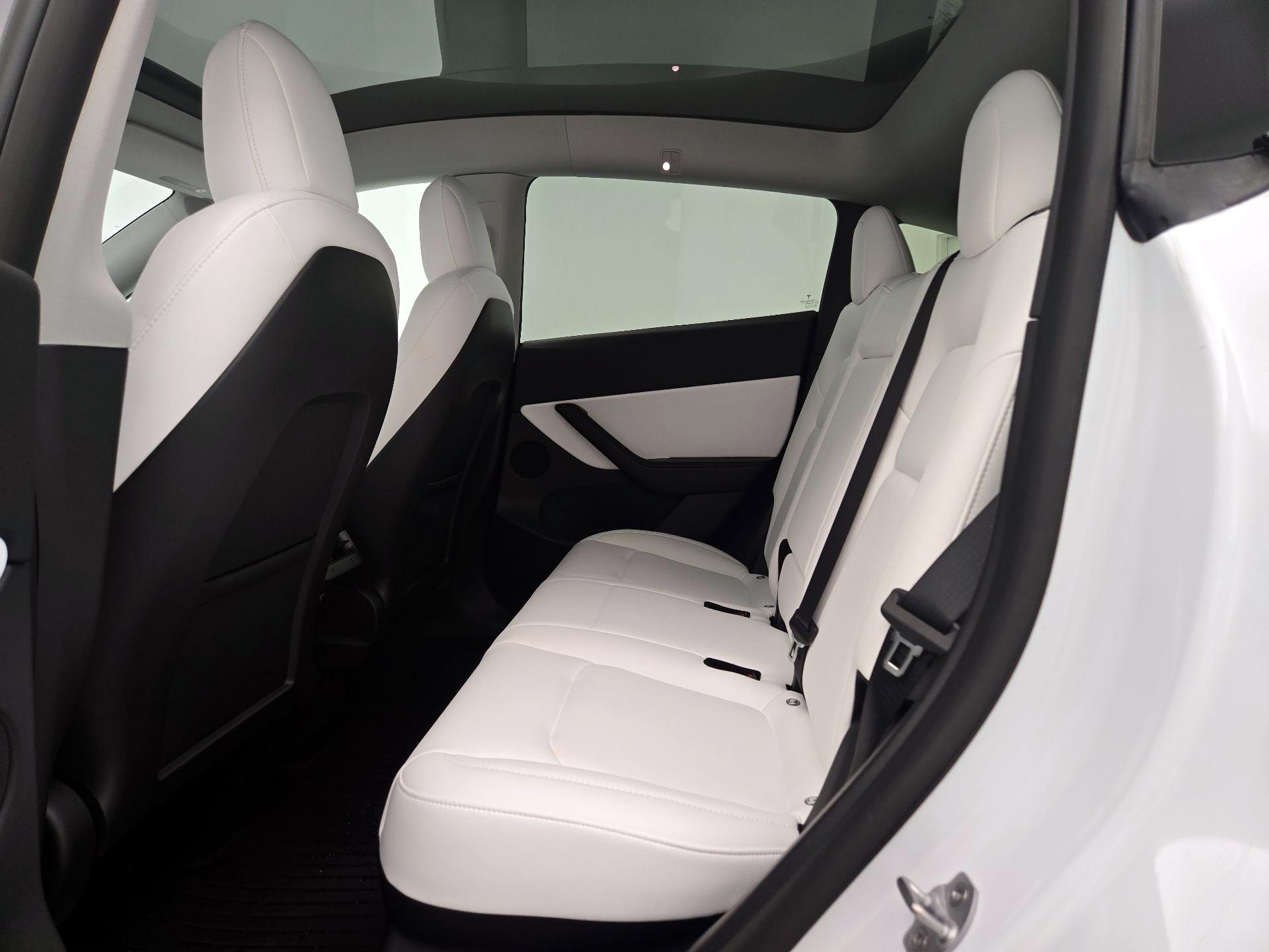 Thumbnail: 2022 Tesla Model Y - 19