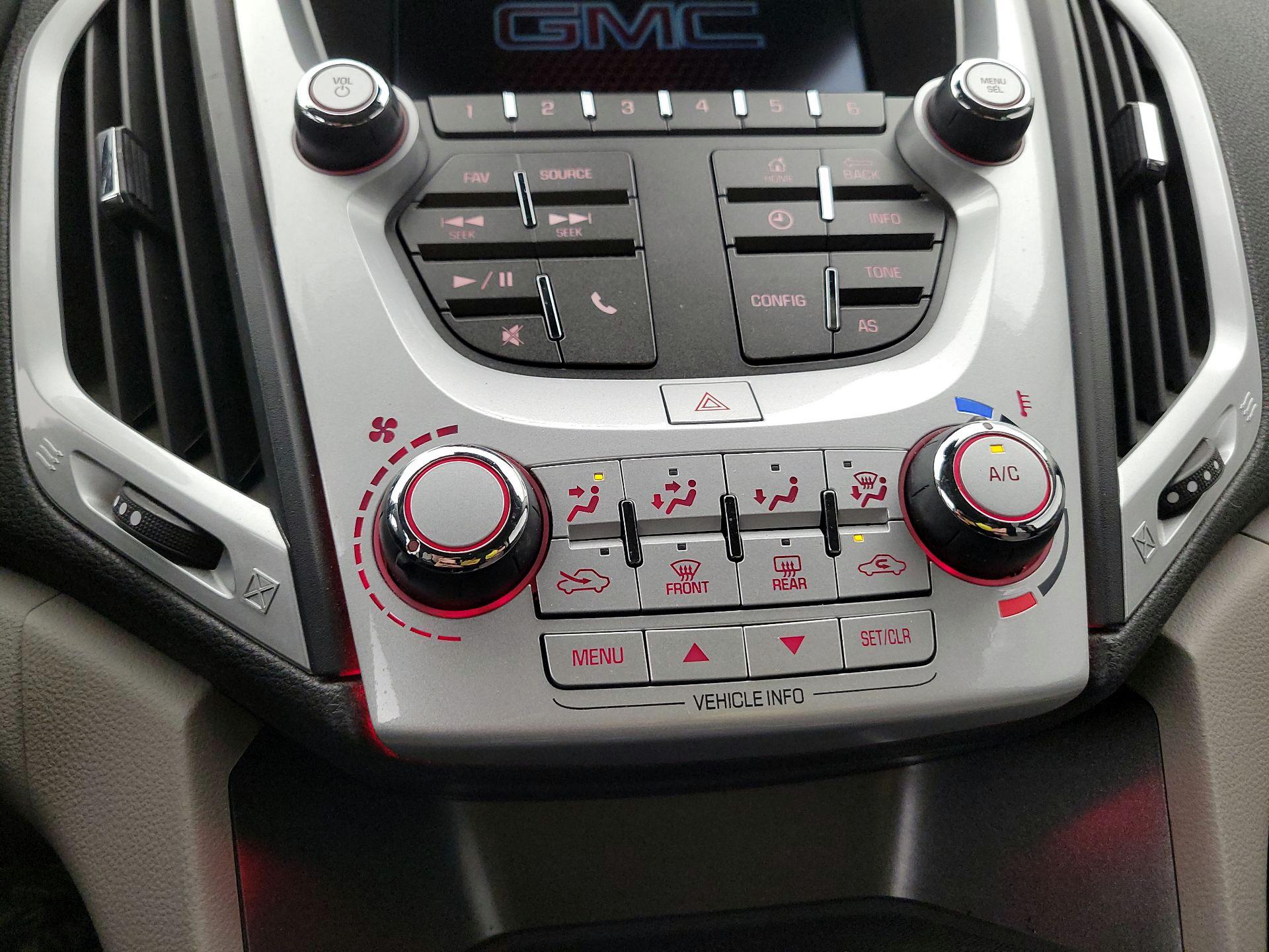Thumbnail: 2016 GMC Terrain - 16