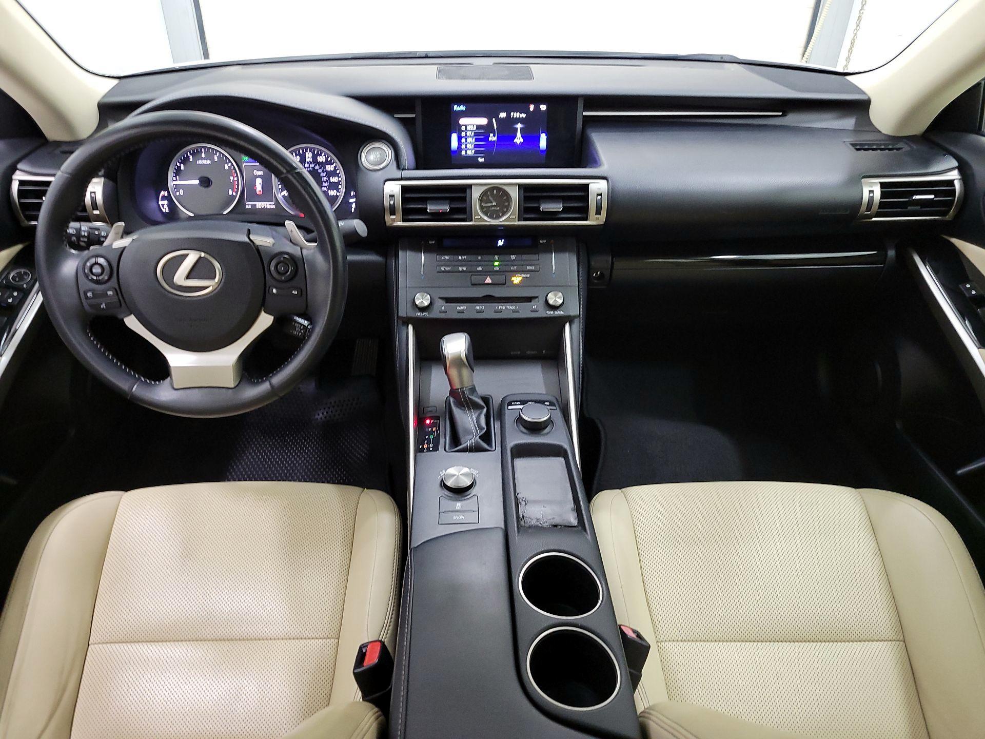 Thumbnail: 2015 Lexus IS - 9