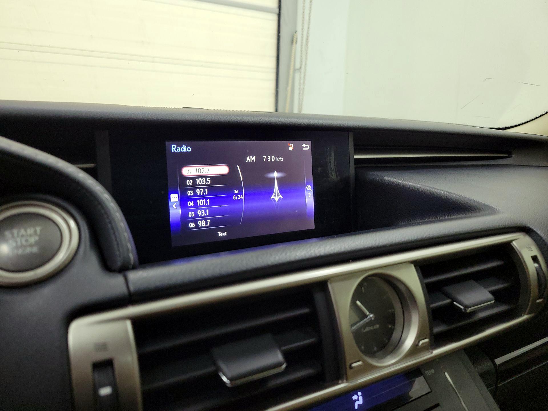 Thumbnail: 2015 Lexus IS - 15