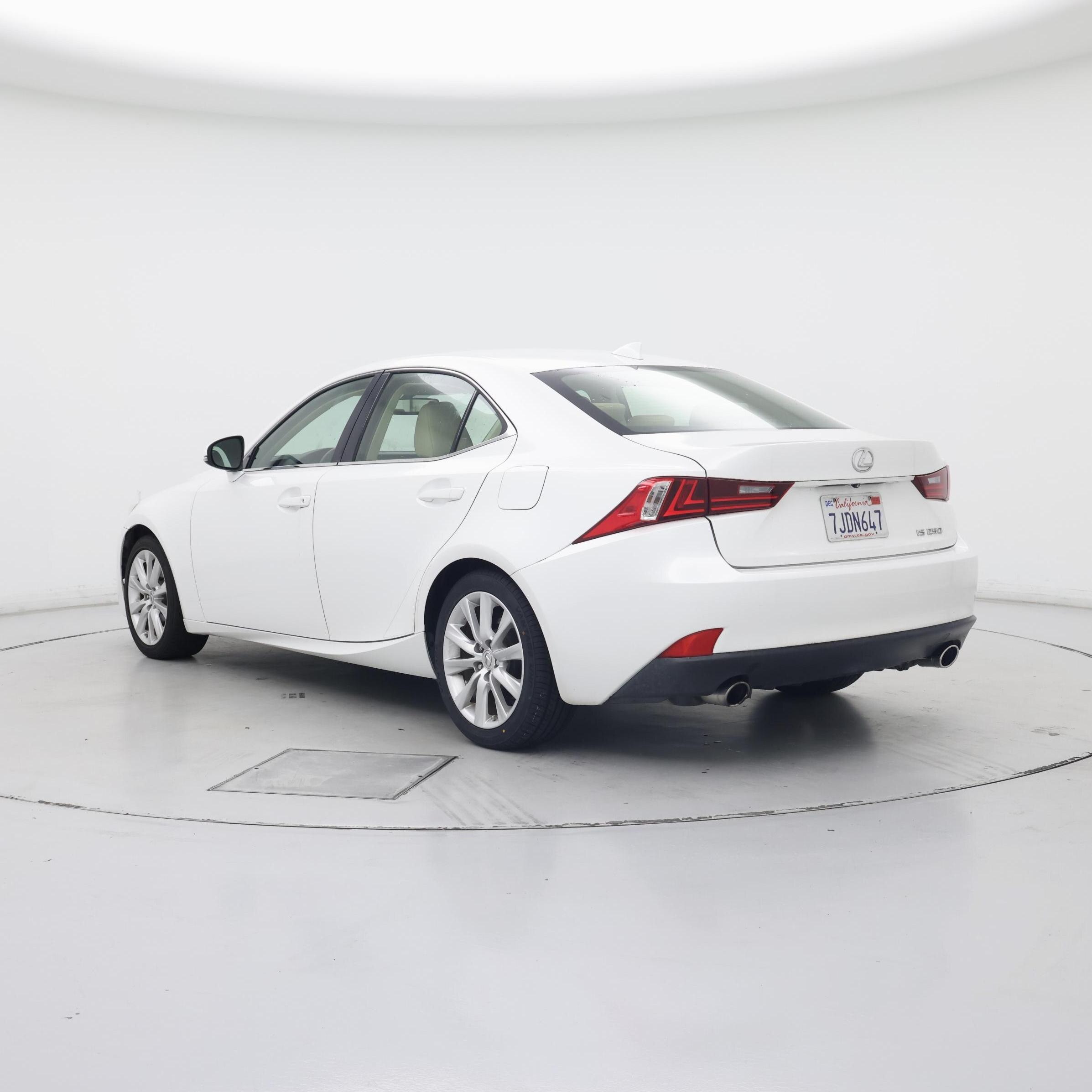 Thumbnail: 2015 Lexus IS - 2