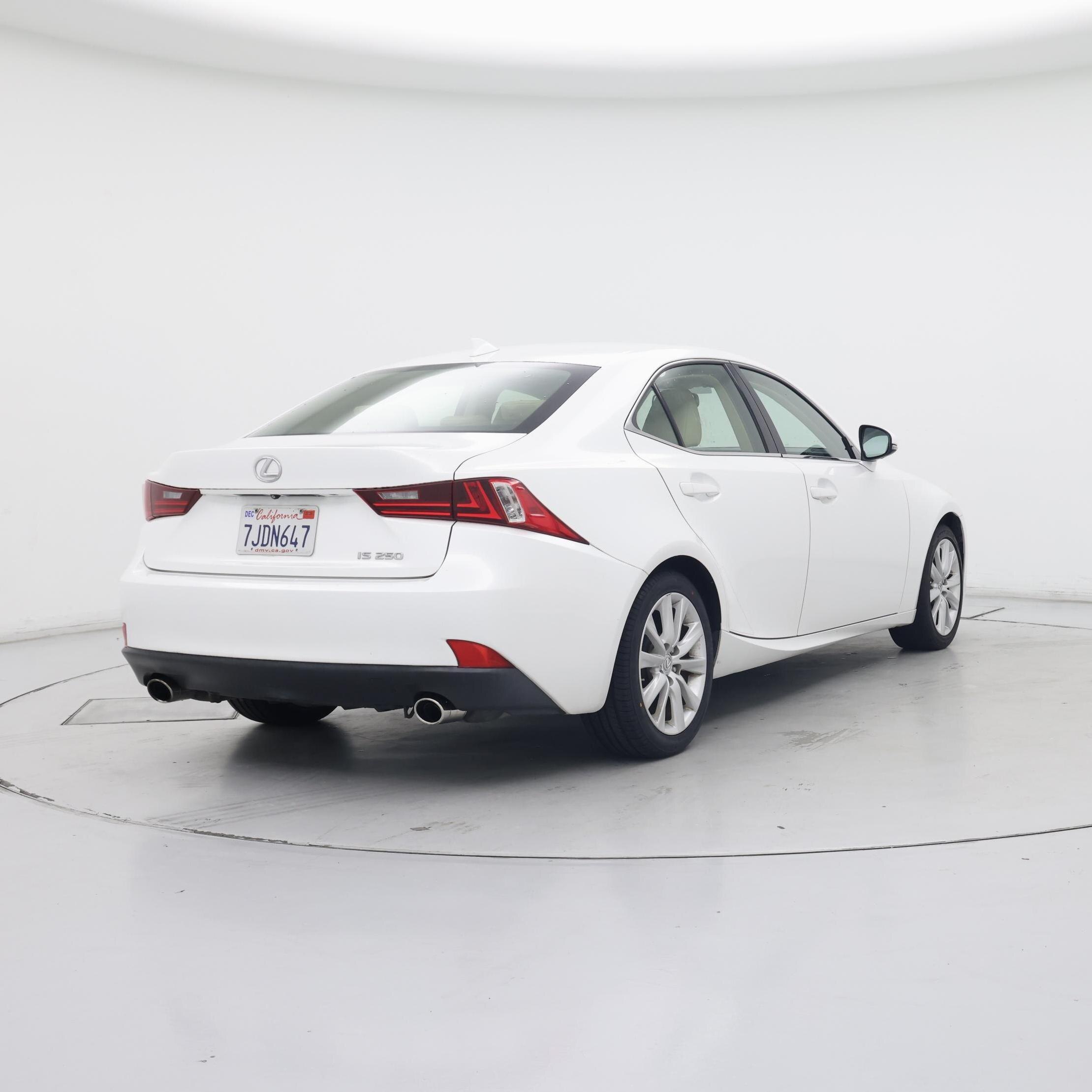 Thumbnail: 2015 Lexus IS - 8