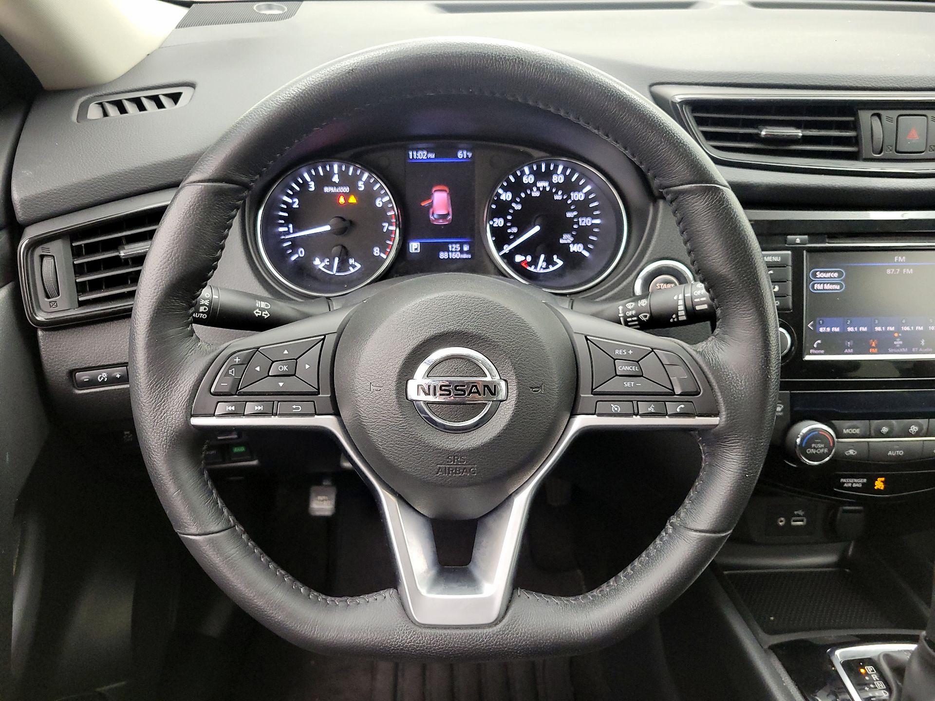 Thumbnail: 2018 Nissan Rogue - 10