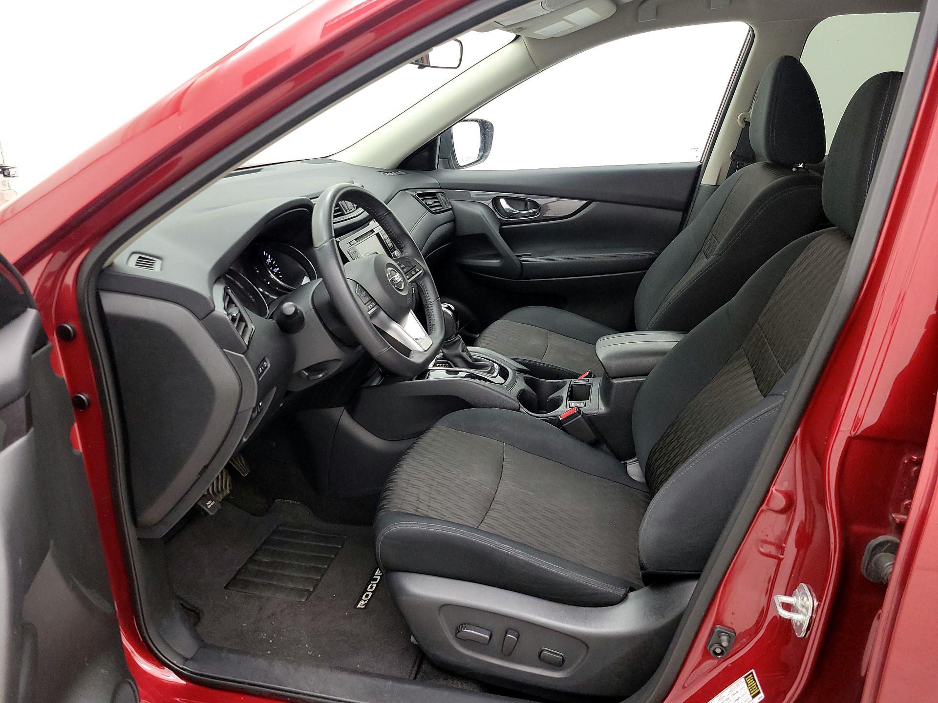Thumbnail: 2018 Nissan Rogue - 11