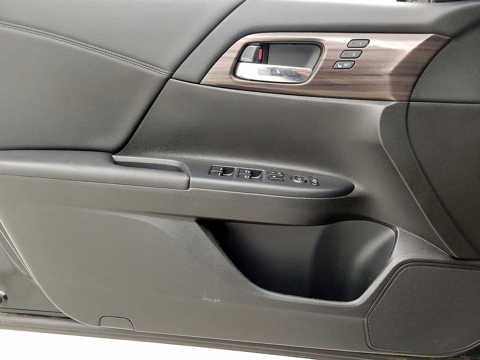 2017 Honda Accord EX-L - Photo 13