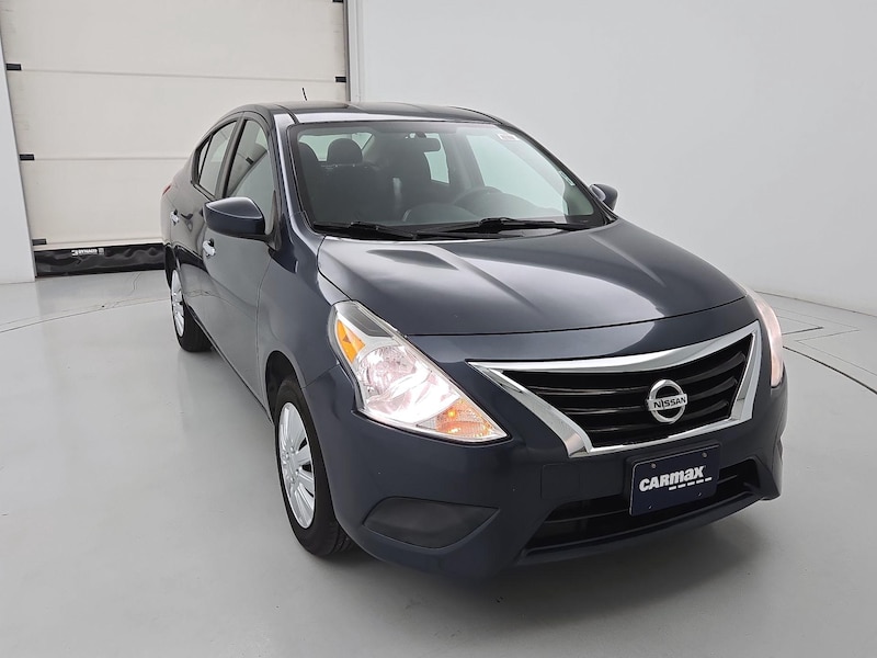 2015 Nissan Versa SV
