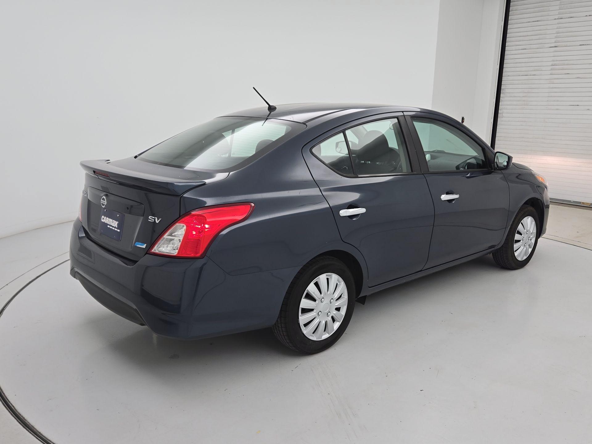 Thumbnail: 2015 Nissan Versa - 5