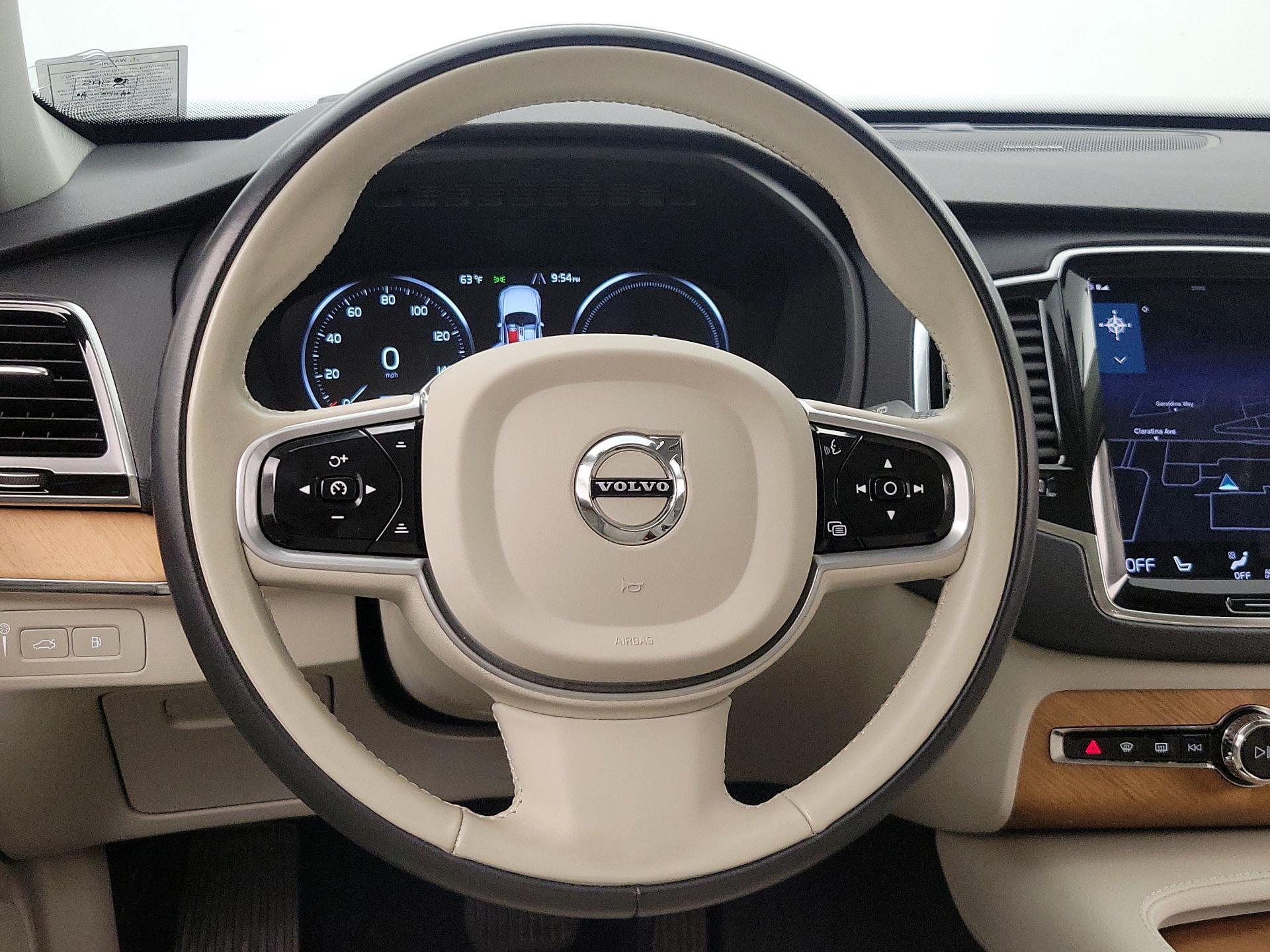 Thumbnail: 2022 Volvo XC90 - 10