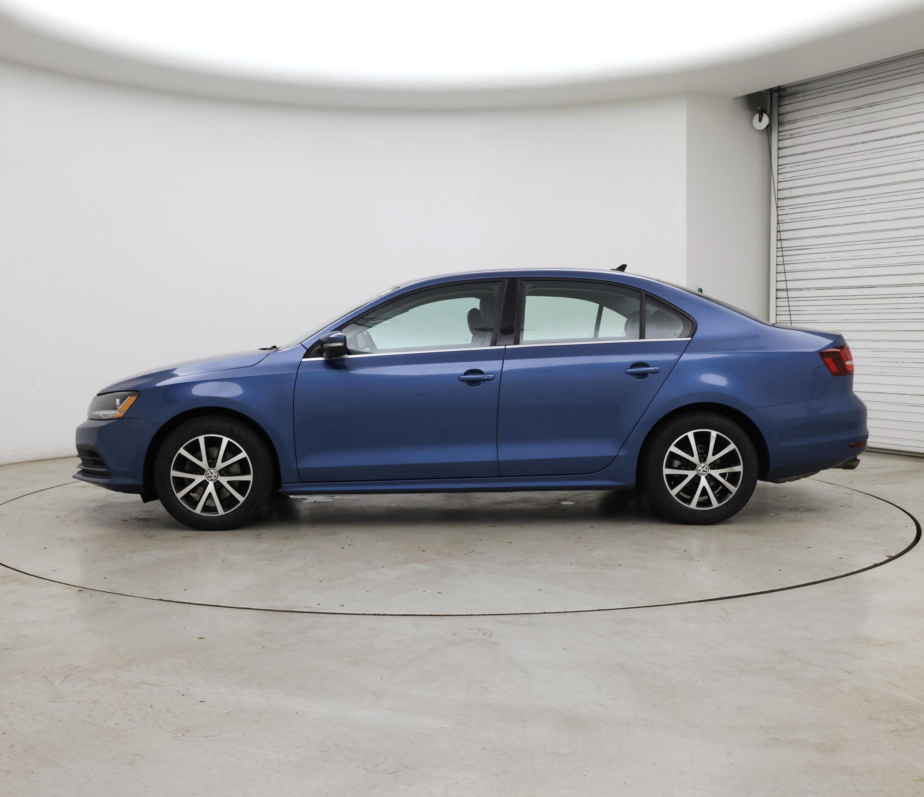 Thumbnail: 2017 Volkswagen Jetta - 3