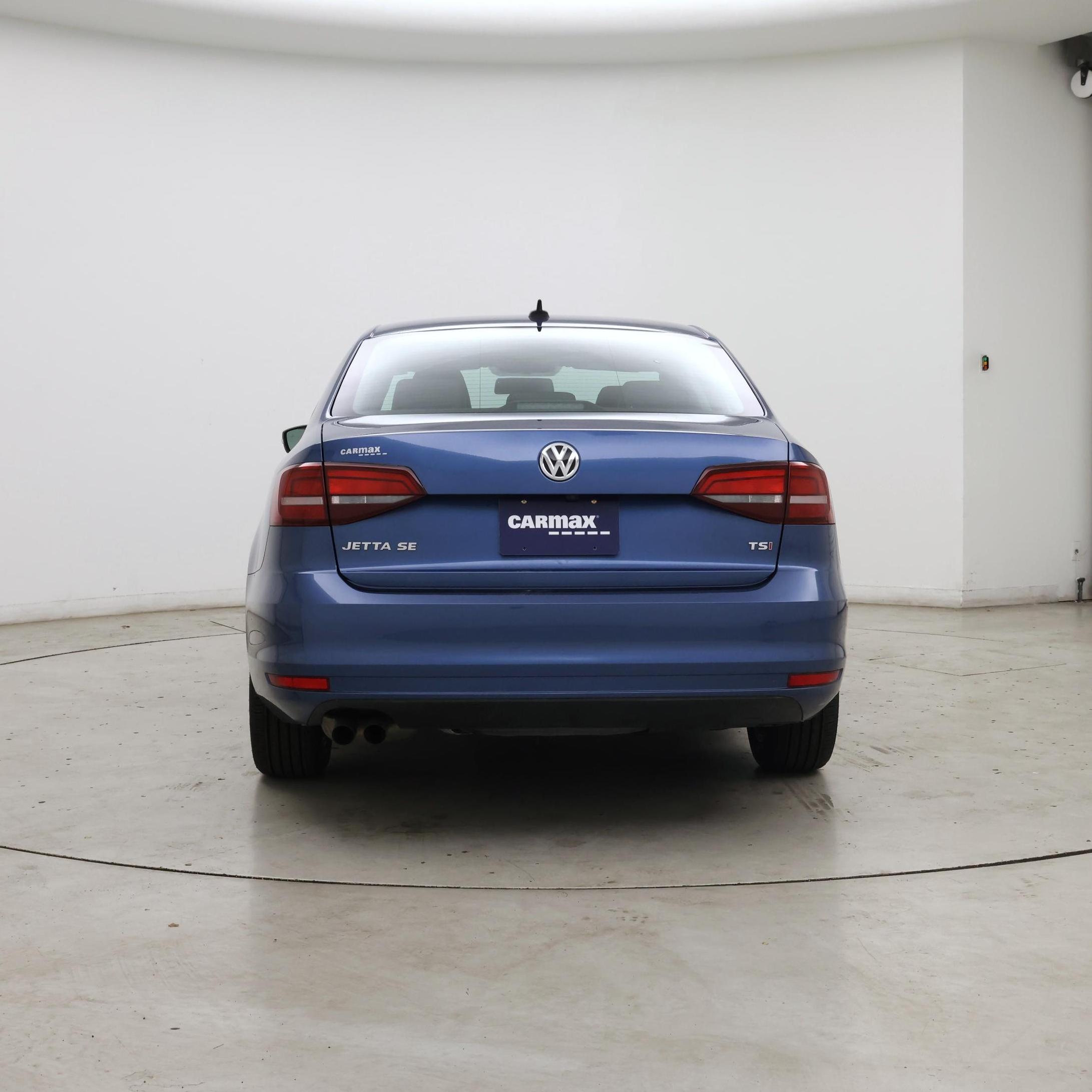 Thumbnail: 2017 Volkswagen Jetta - 6