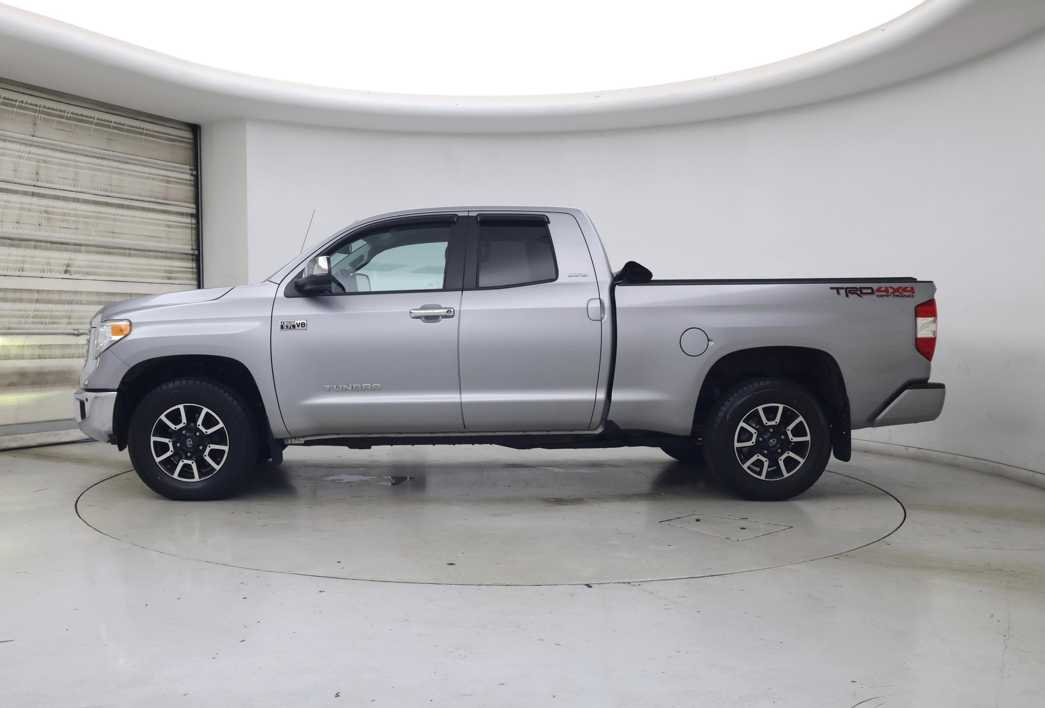 Thumbnail: 2017 Toyota Tundra - 3