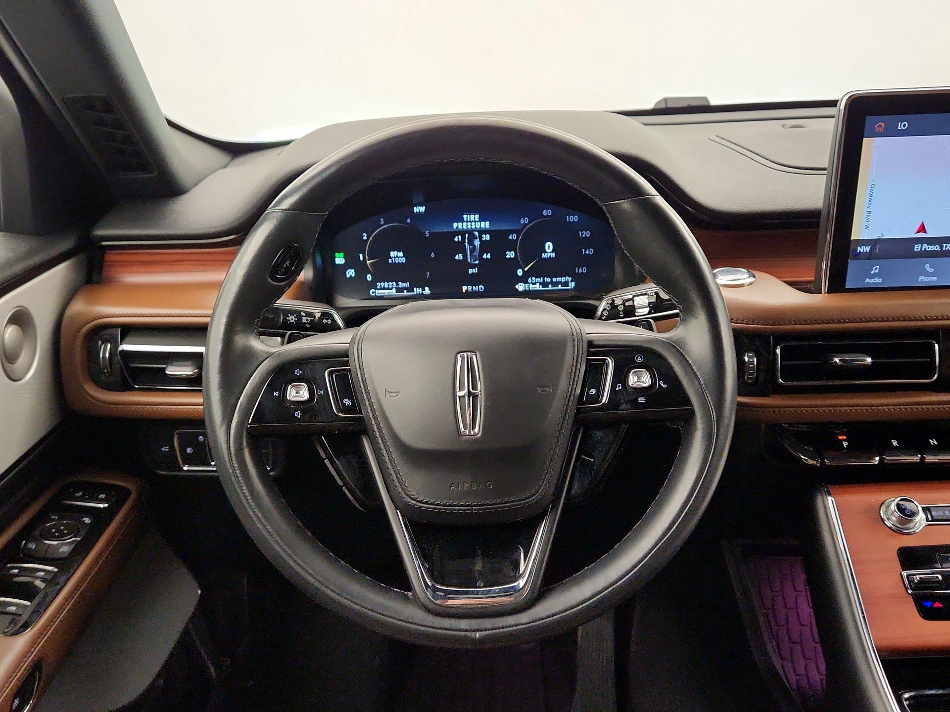 Thumbnail: 2022 Lincoln Aviator - 10