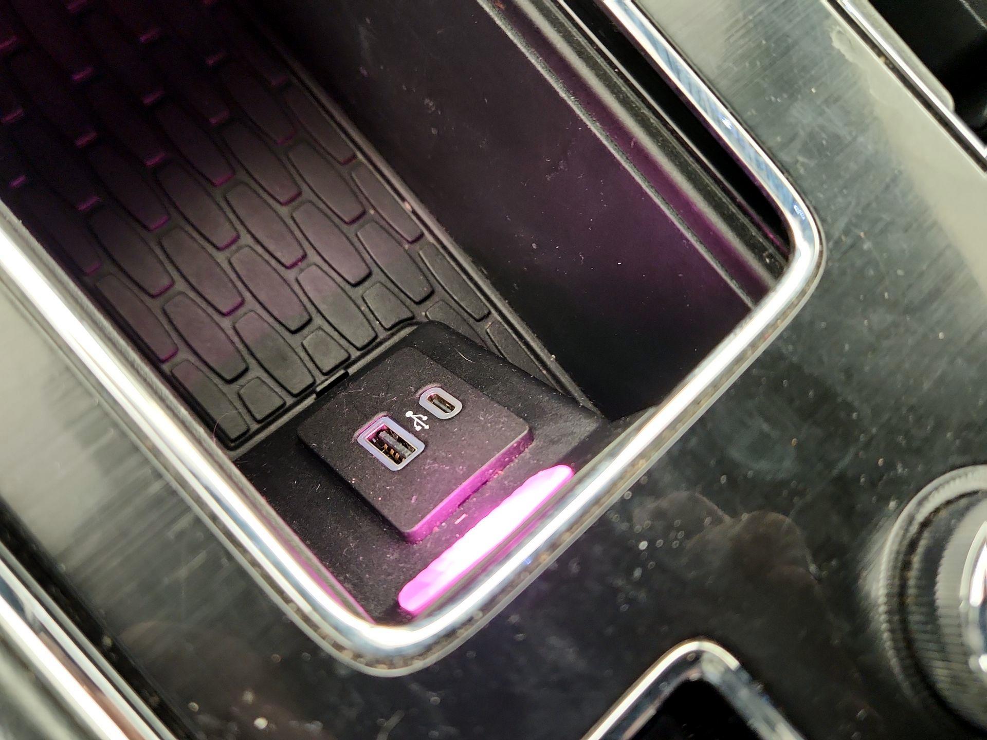 Thumbnail: 2022 Lincoln Aviator - 19