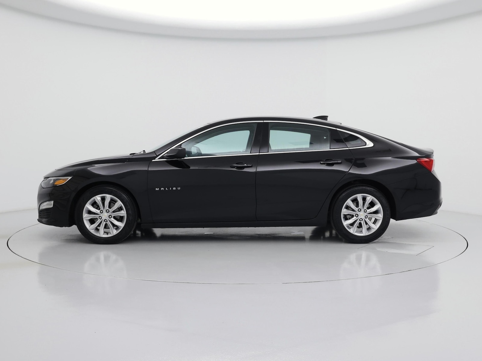 2024 Chevrolet Malibu 1LT - Photo 4