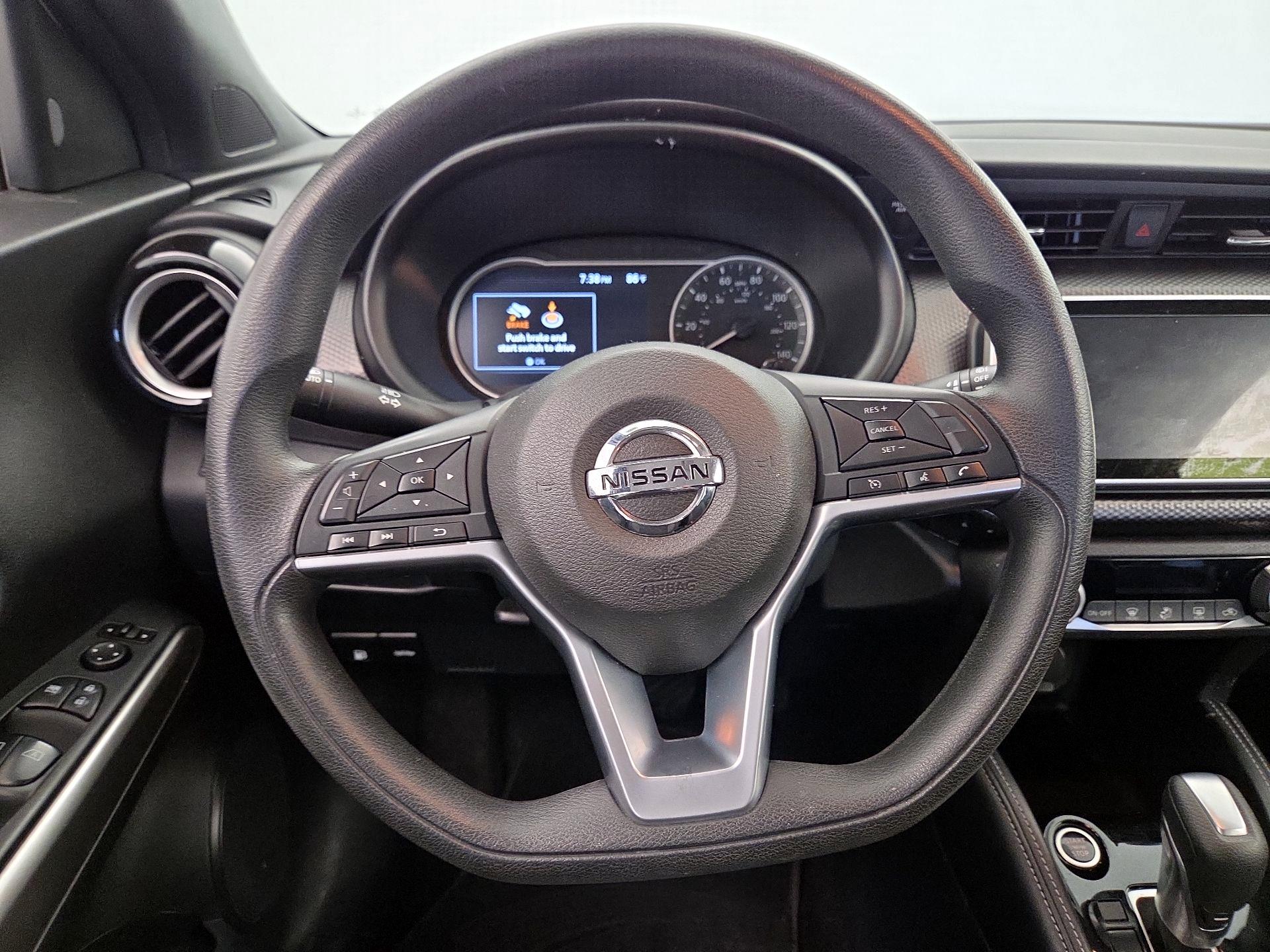 Thumbnail: 2018 Nissan Kicks - 10