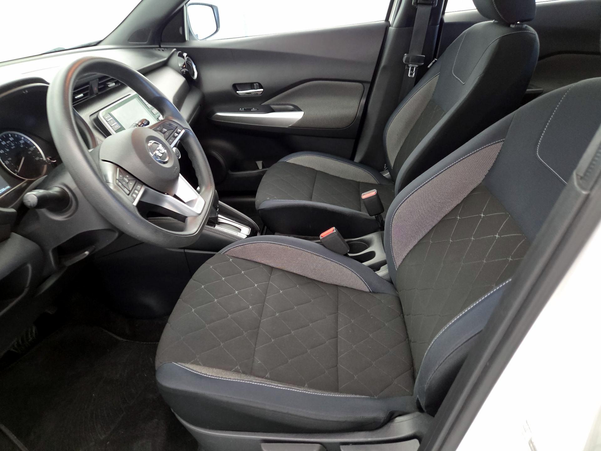 Thumbnail: 2018 Nissan Kicks - 11