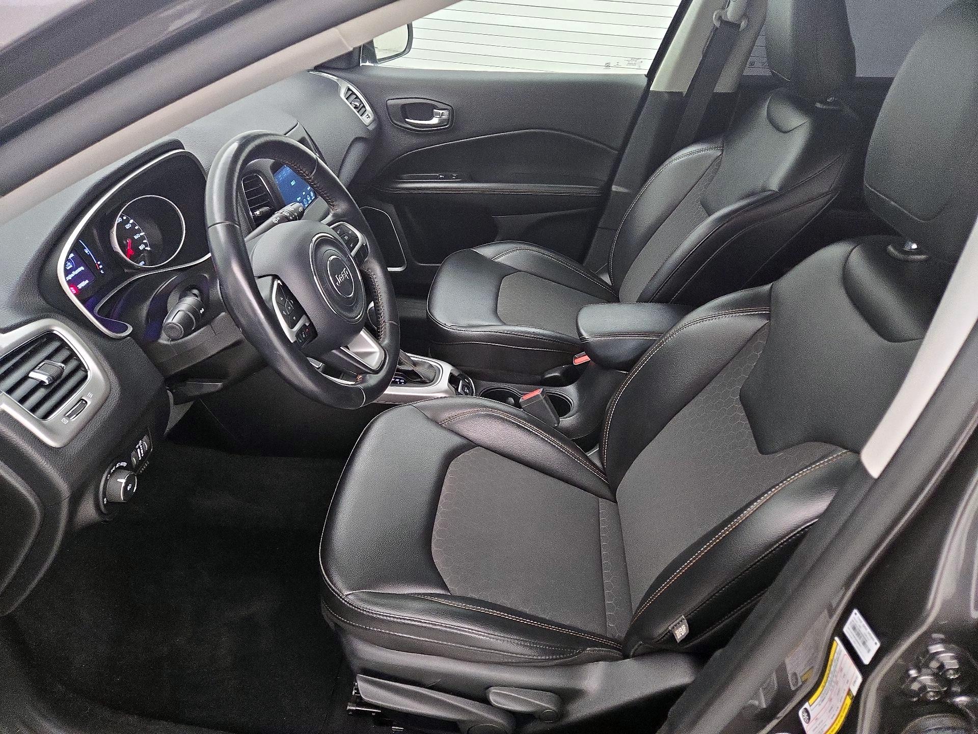 Thumbnail: 2019 Jeep Compass - 11
