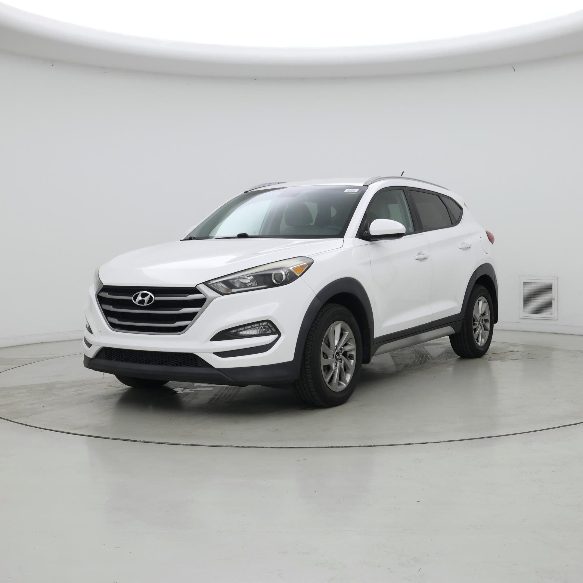 Thumbnail: 2017 Hyundai Tucson - 4