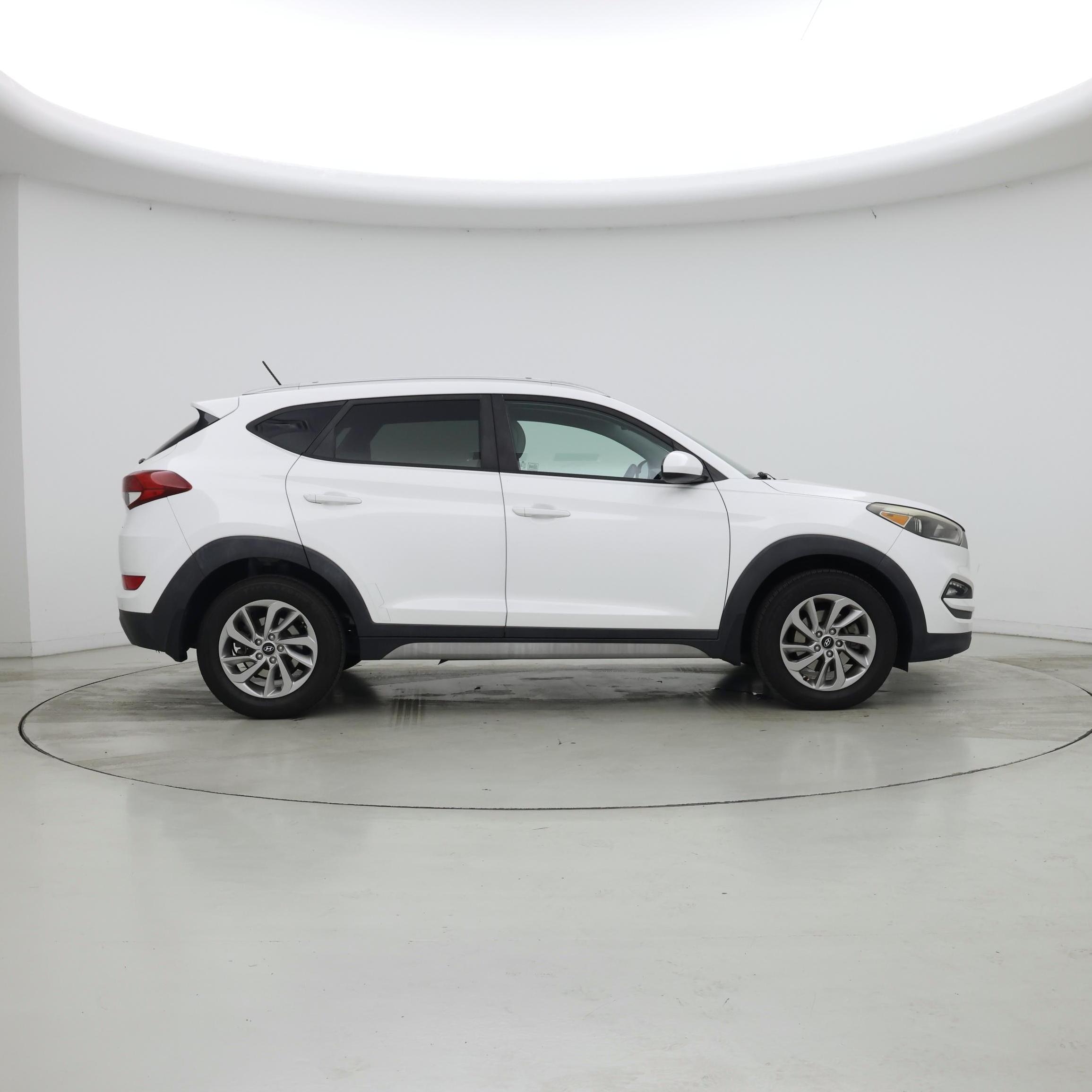Thumbnail: 2017 Hyundai Tucson - 7