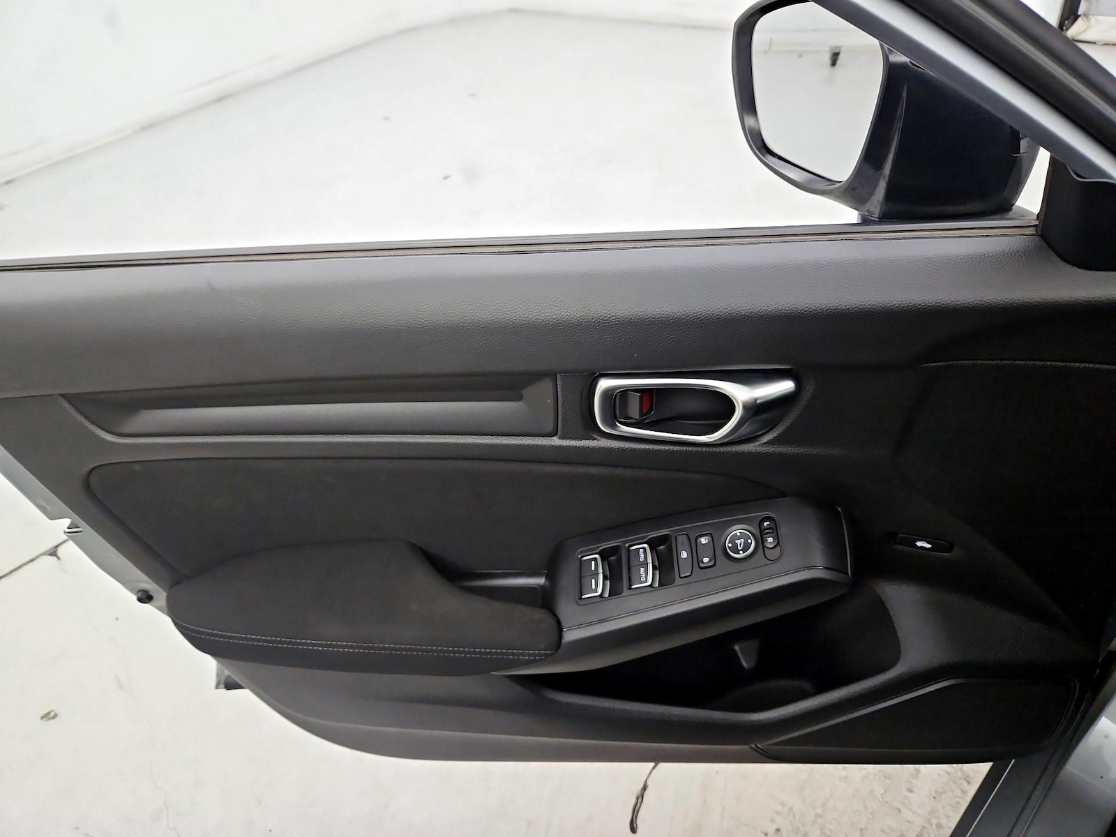 2025 Honda Civic Sport - Photo 13