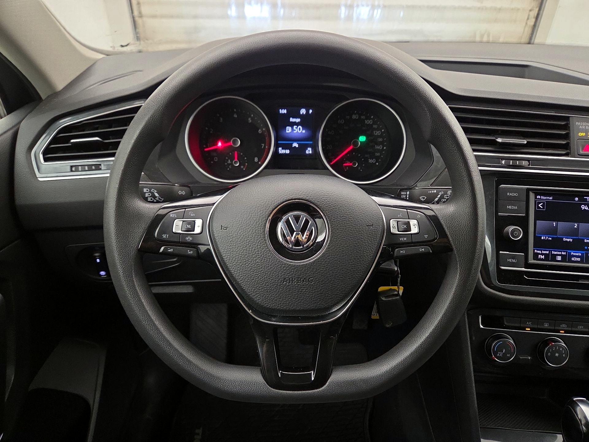 Thumbnail: 2020 Volkswagen Tiguan - 10