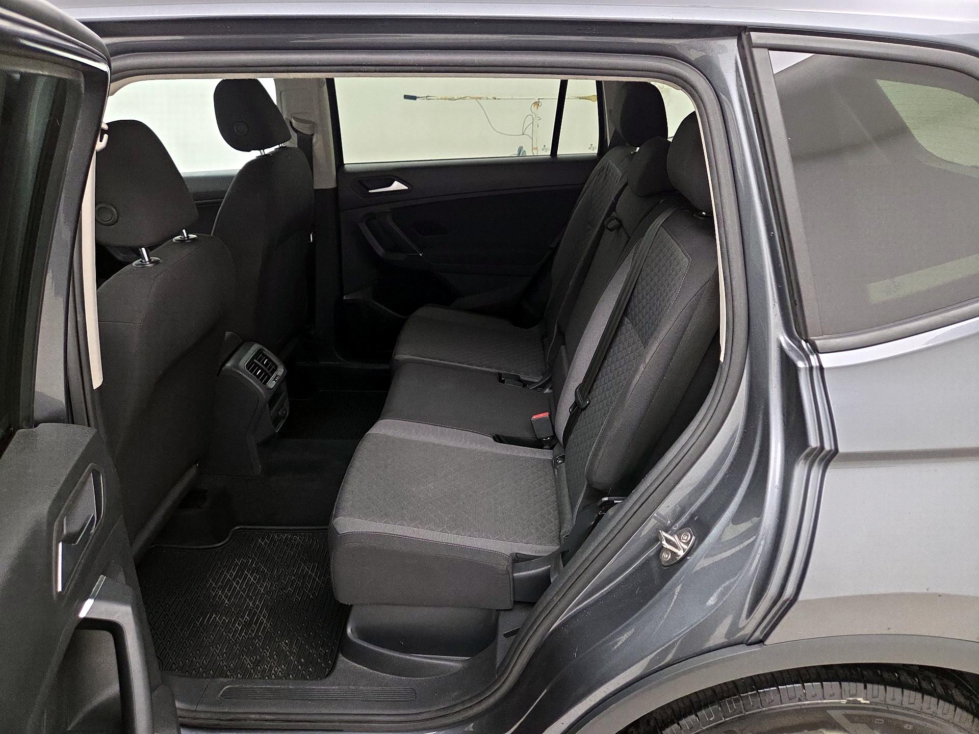 Thumbnail: 2020 Volkswagen Tiguan - 19