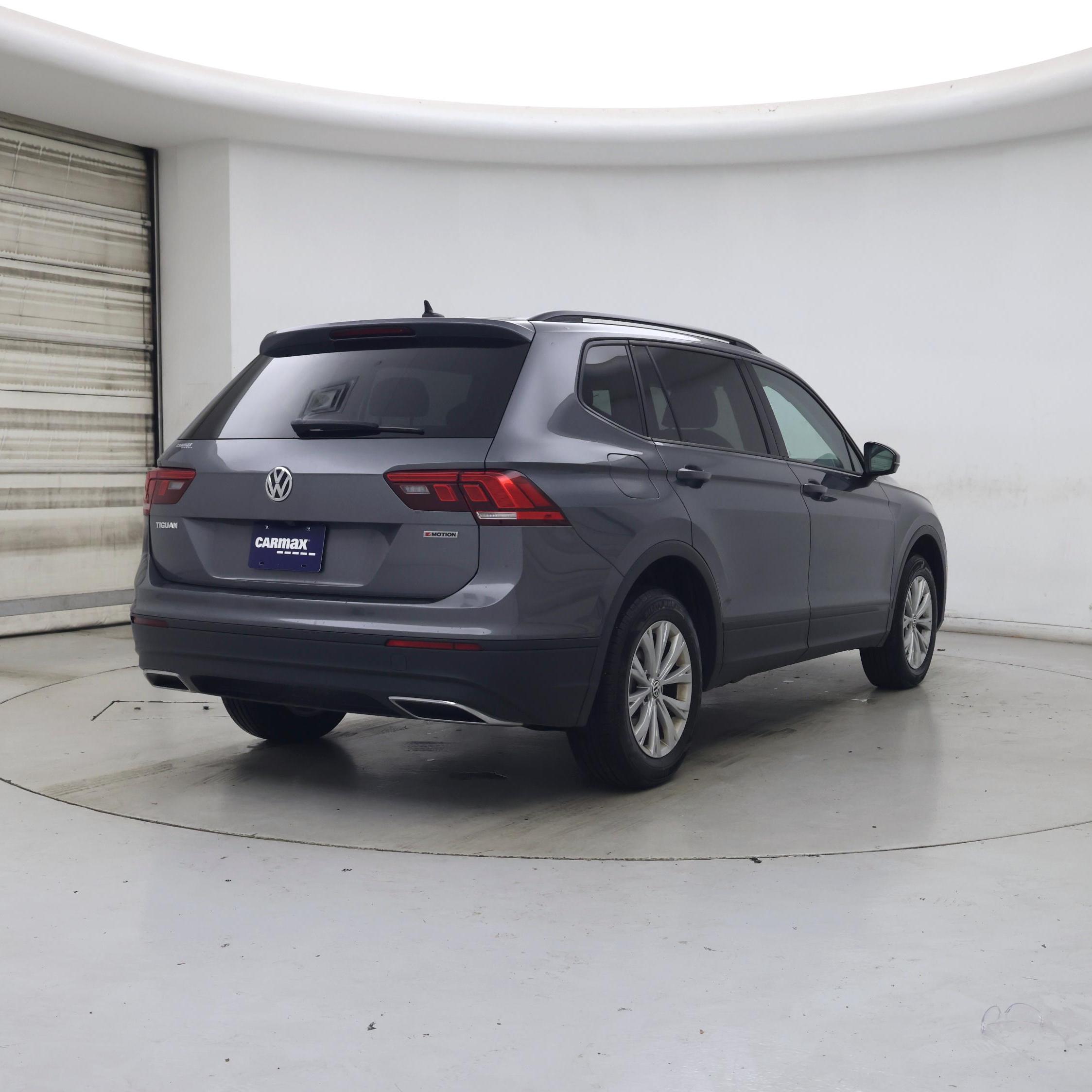 Thumbnail: 2020 Volkswagen Tiguan - 8