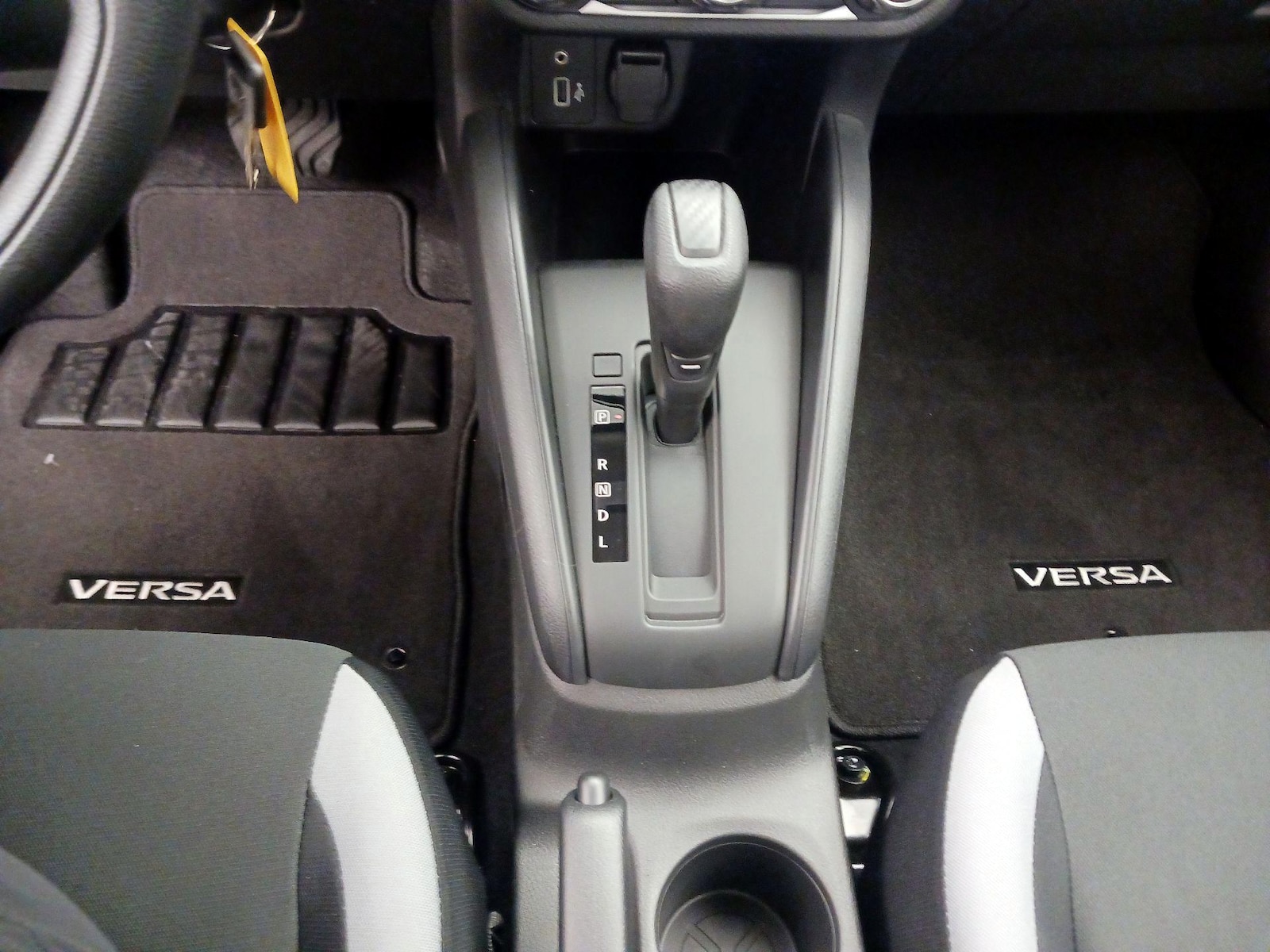 2025 Nissan Versa Sedan S - Photo 18