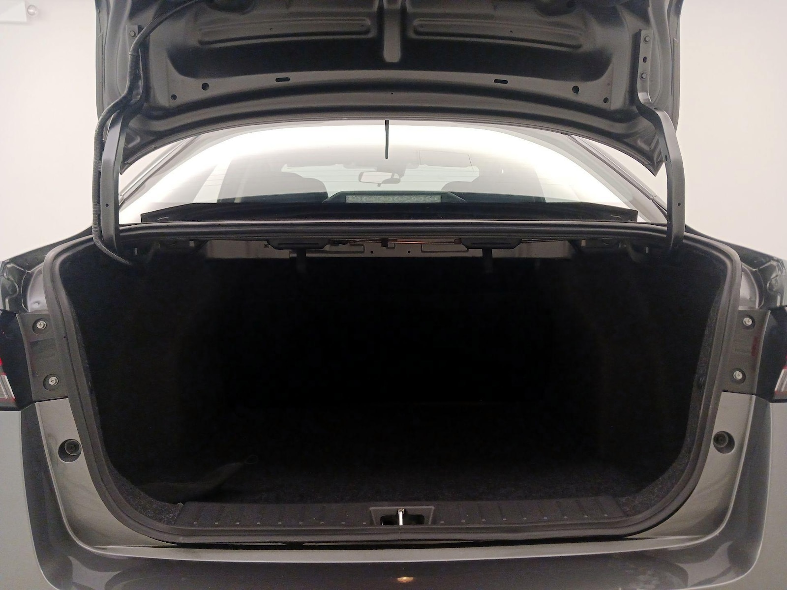 2025 Nissan Versa Sedan S - Photo 21