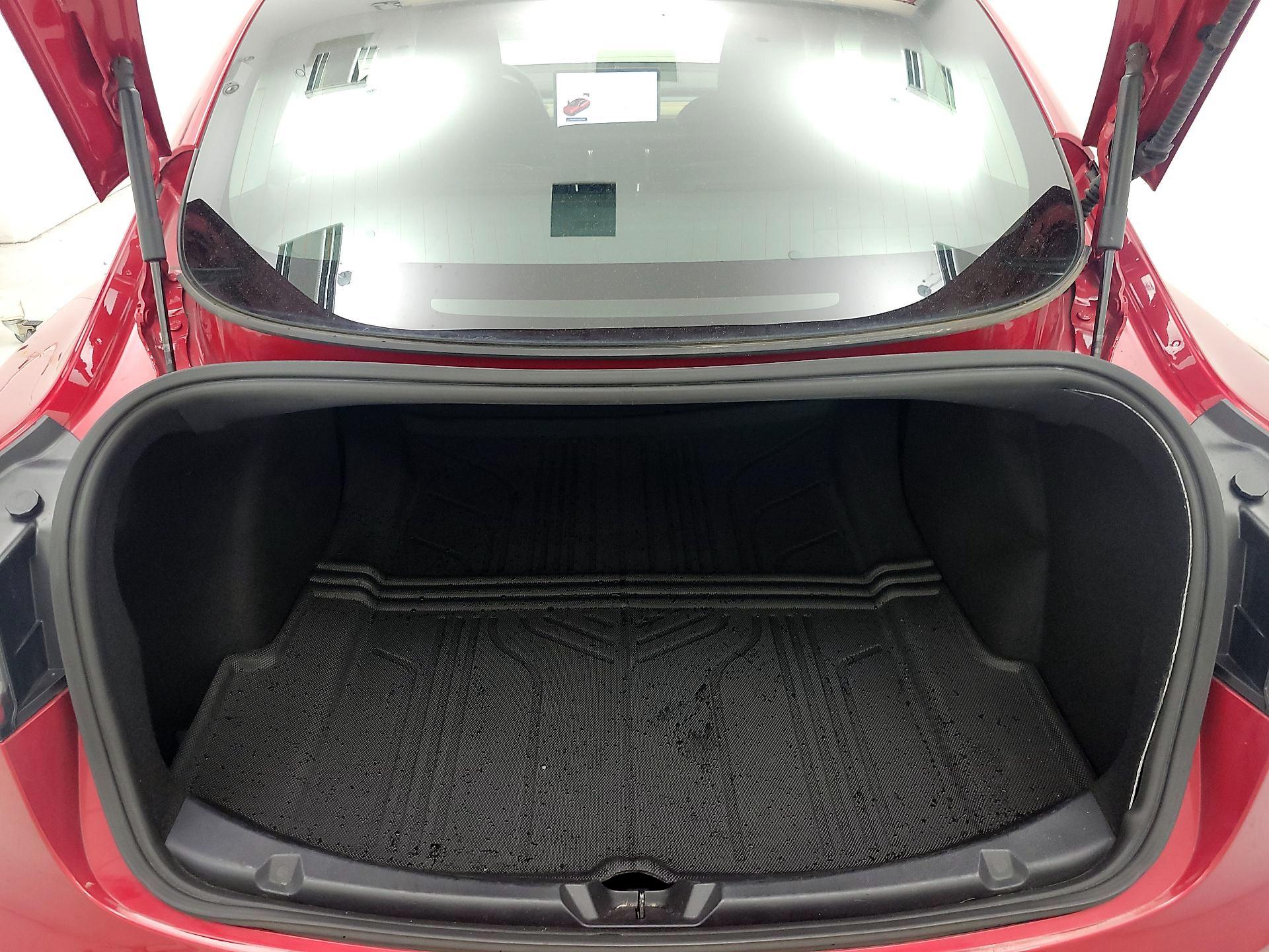 Thumbnail: 2020 Tesla Model 3 - 19