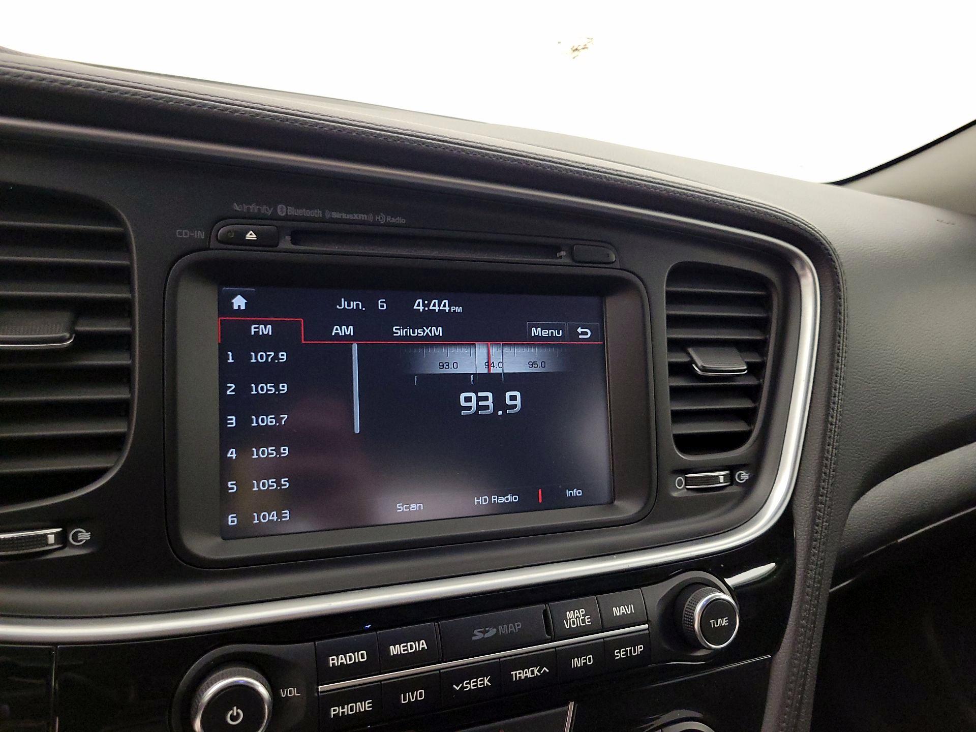 Thumbnail: 2015 Kia Optima - 14