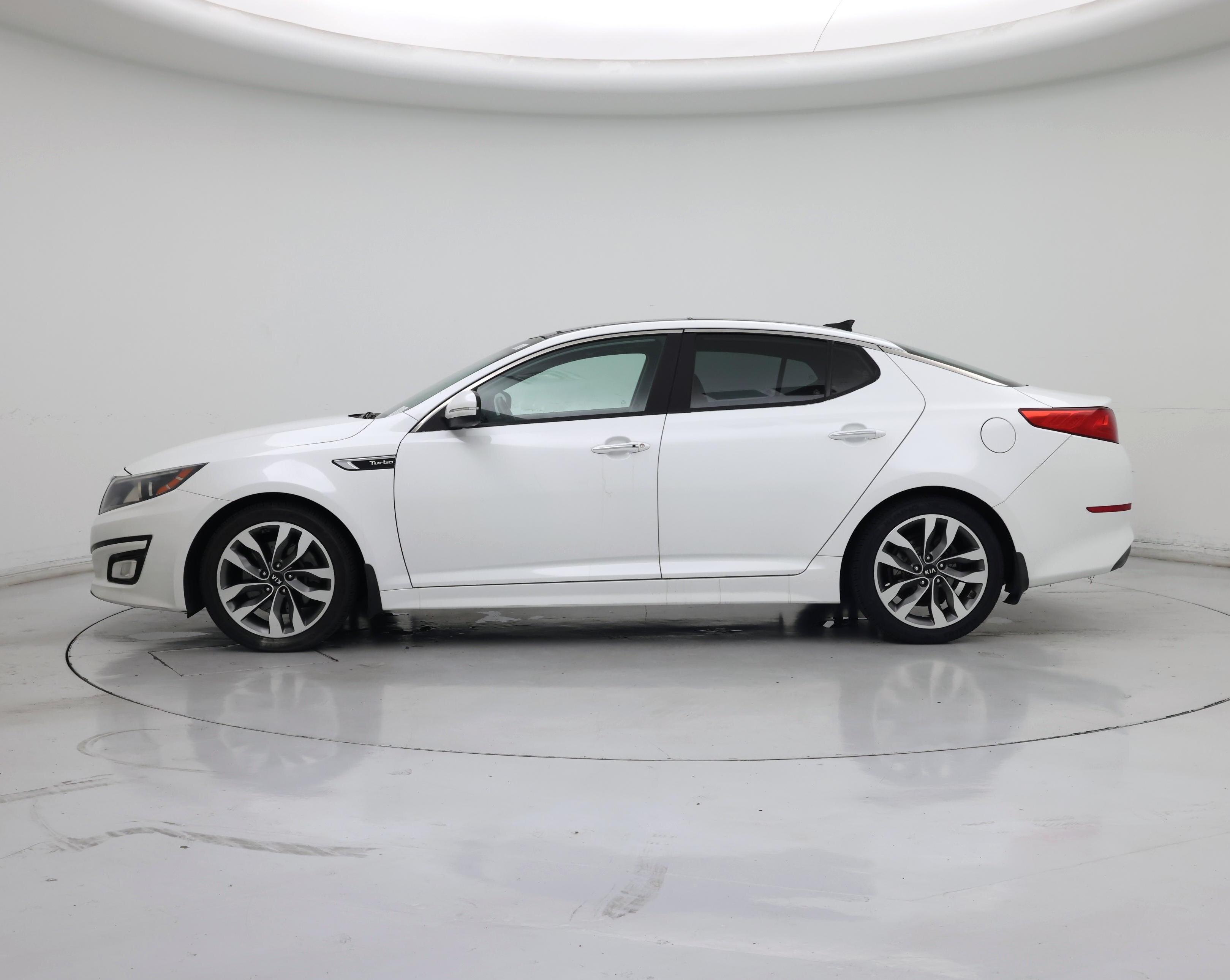 Thumbnail: 2015 Kia Optima - 3