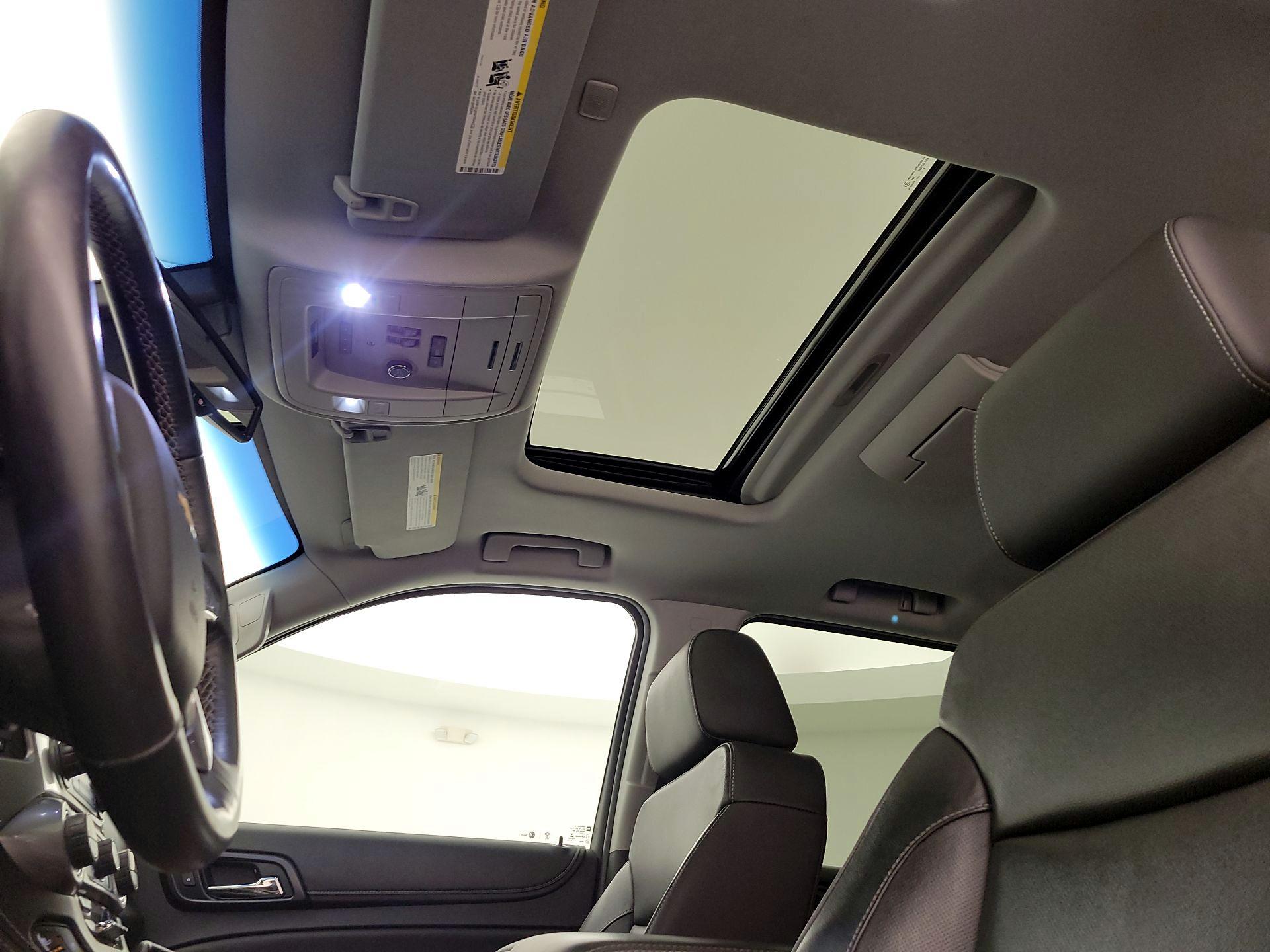 Thumbnail: 2018 Chevrolet Tahoe - 20