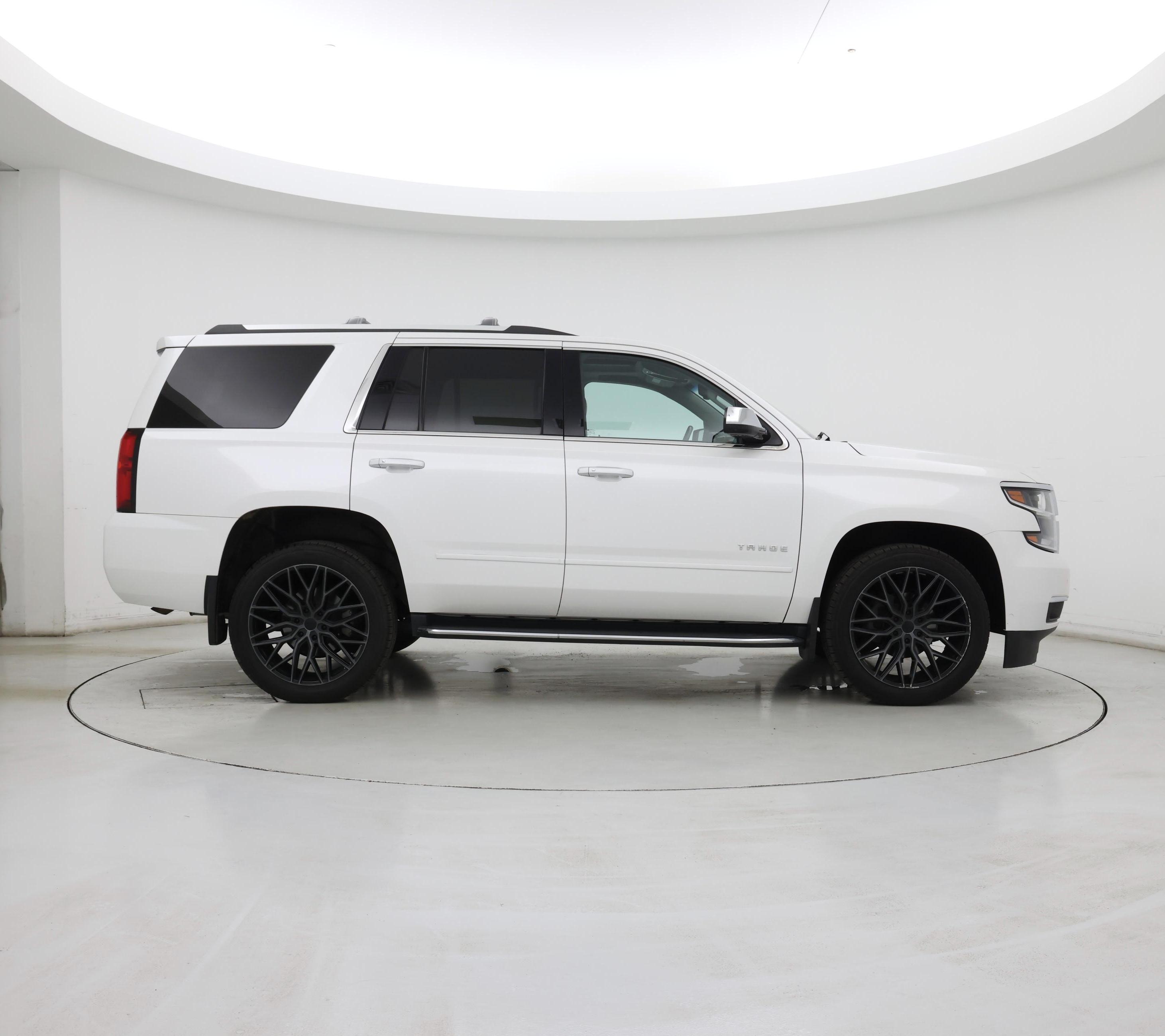 Thumbnail: 2018 Chevrolet Tahoe - 7
