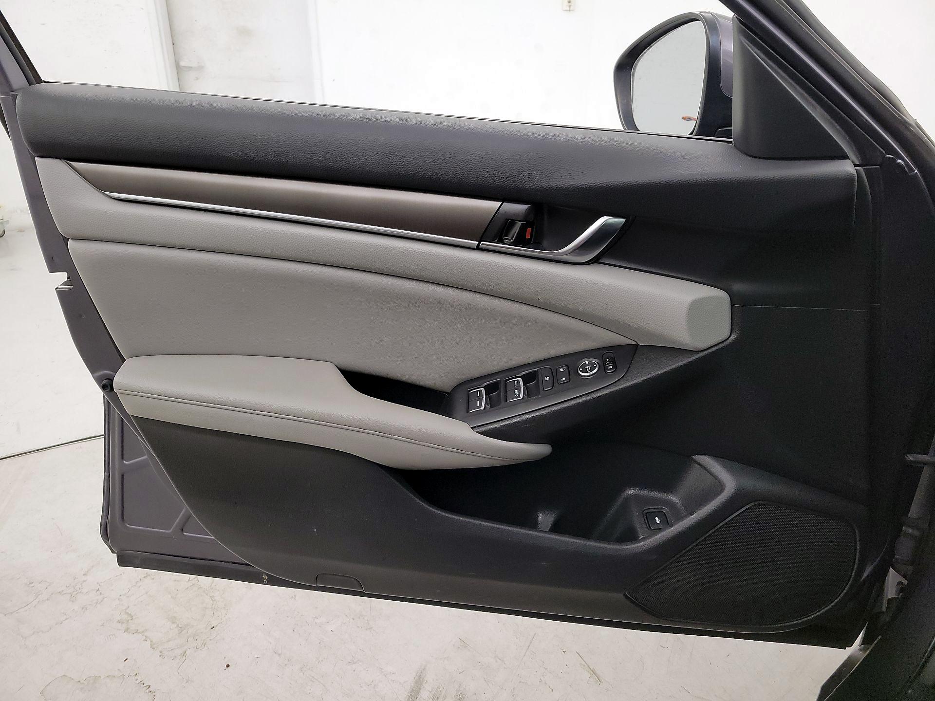 Thumbnail: 2020 Honda Accord - 12